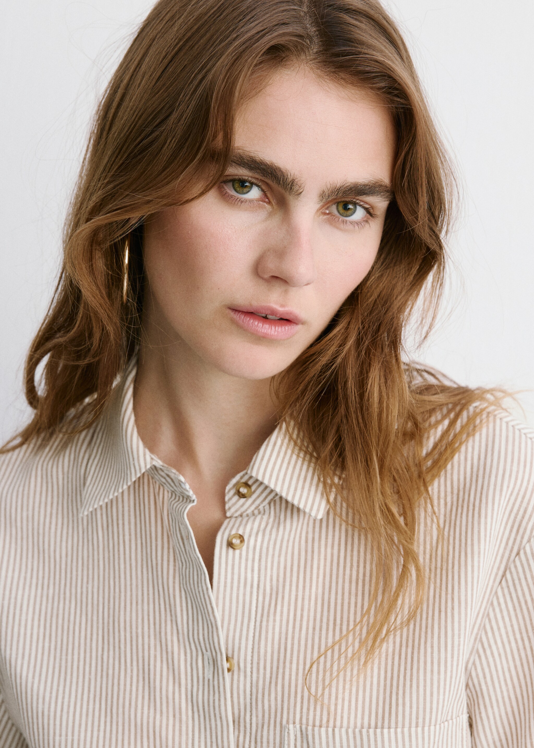 Short sleeve striped shirt - Details of the article 1, Sand. Ref: 27078265-00.