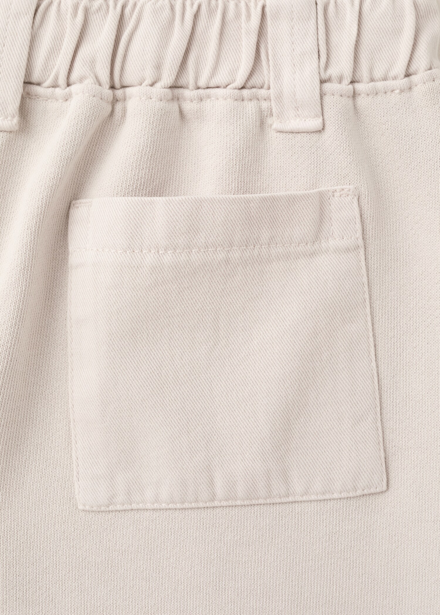 Pockets cotton Bermuda shorts - Details of the article 0