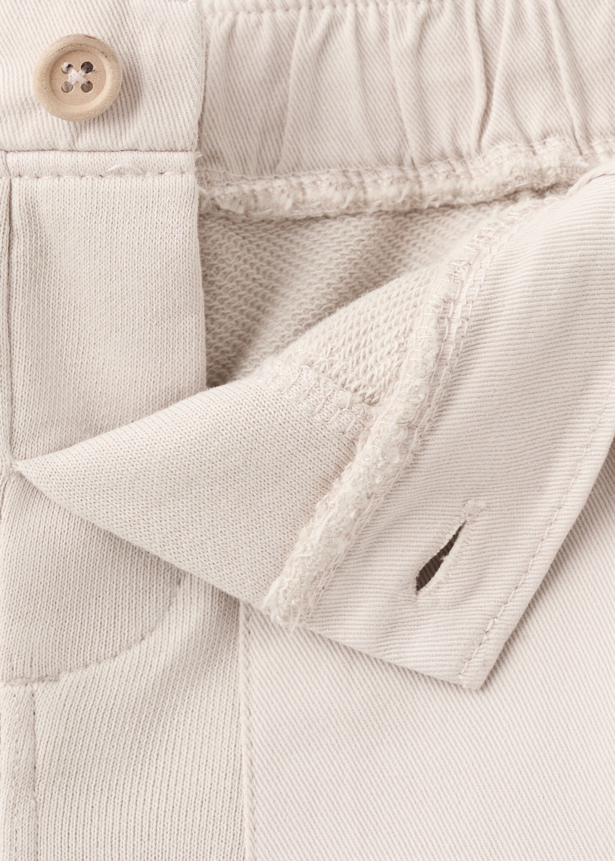 Pockets cotton Bermuda shorts - Details of the article 8, Light/Pastel Grey. Ref: 27078268-00.