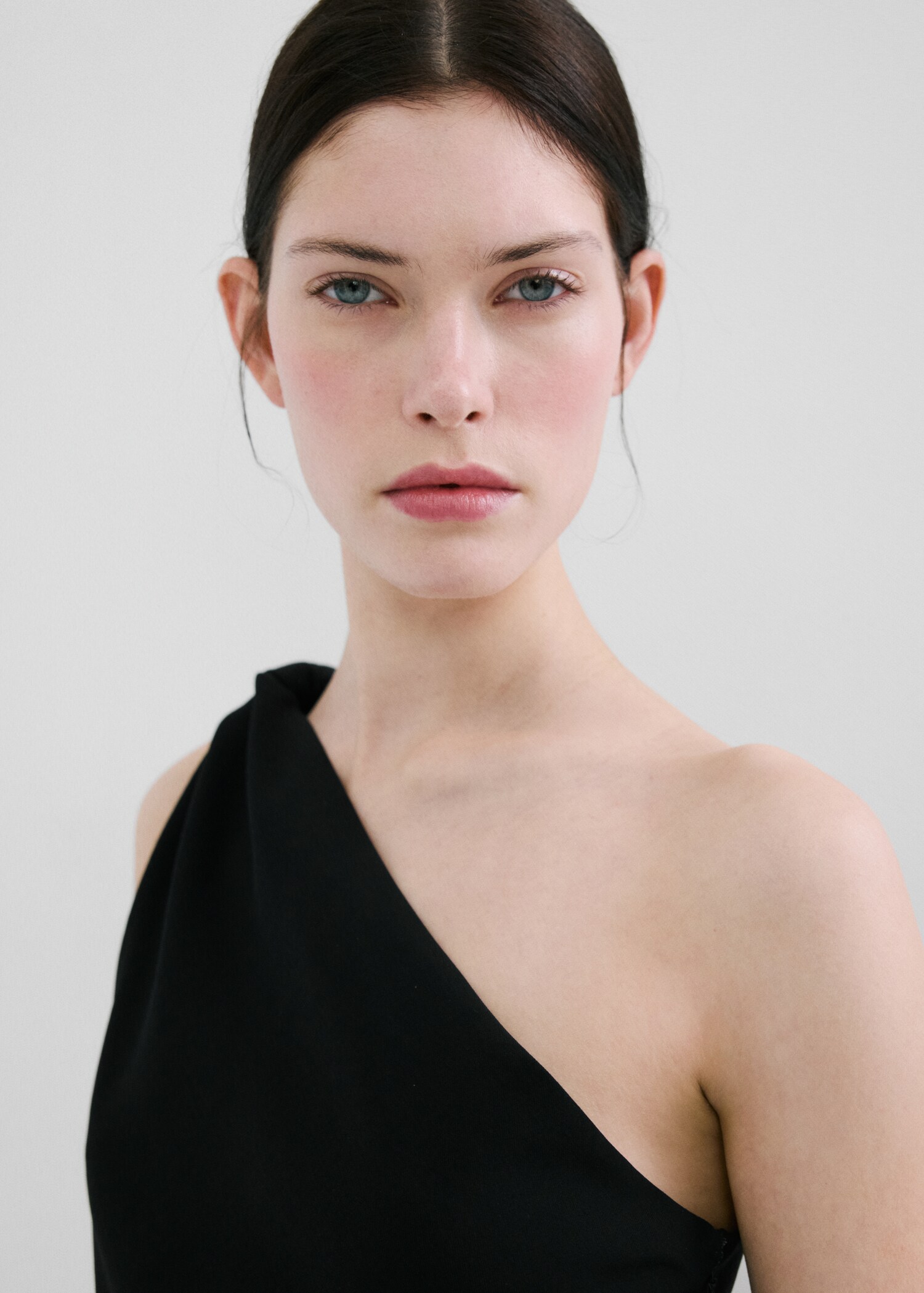 Long jumpsuit with knot - Details of the article 1