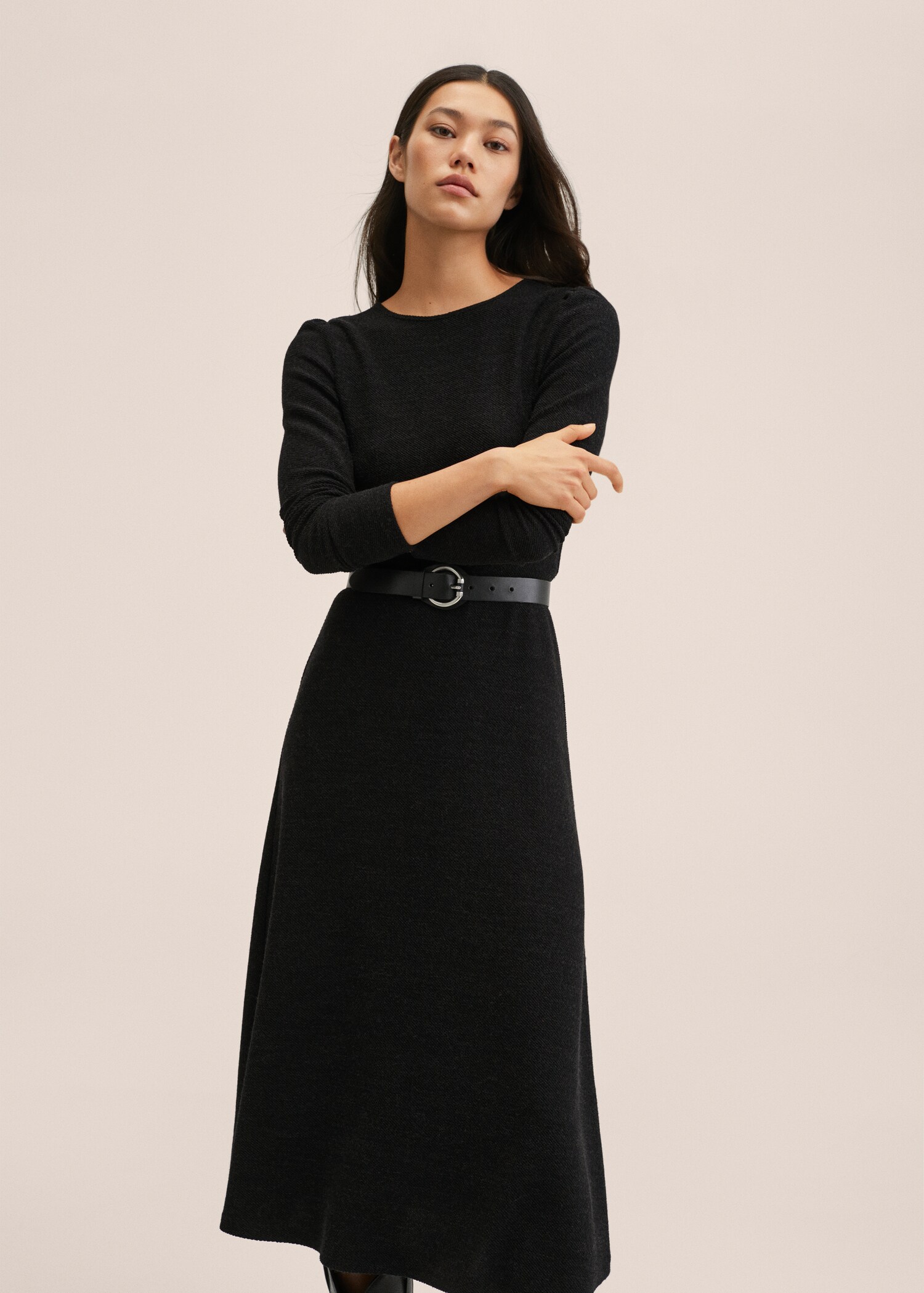Vestido de malha com textura - Plano médio