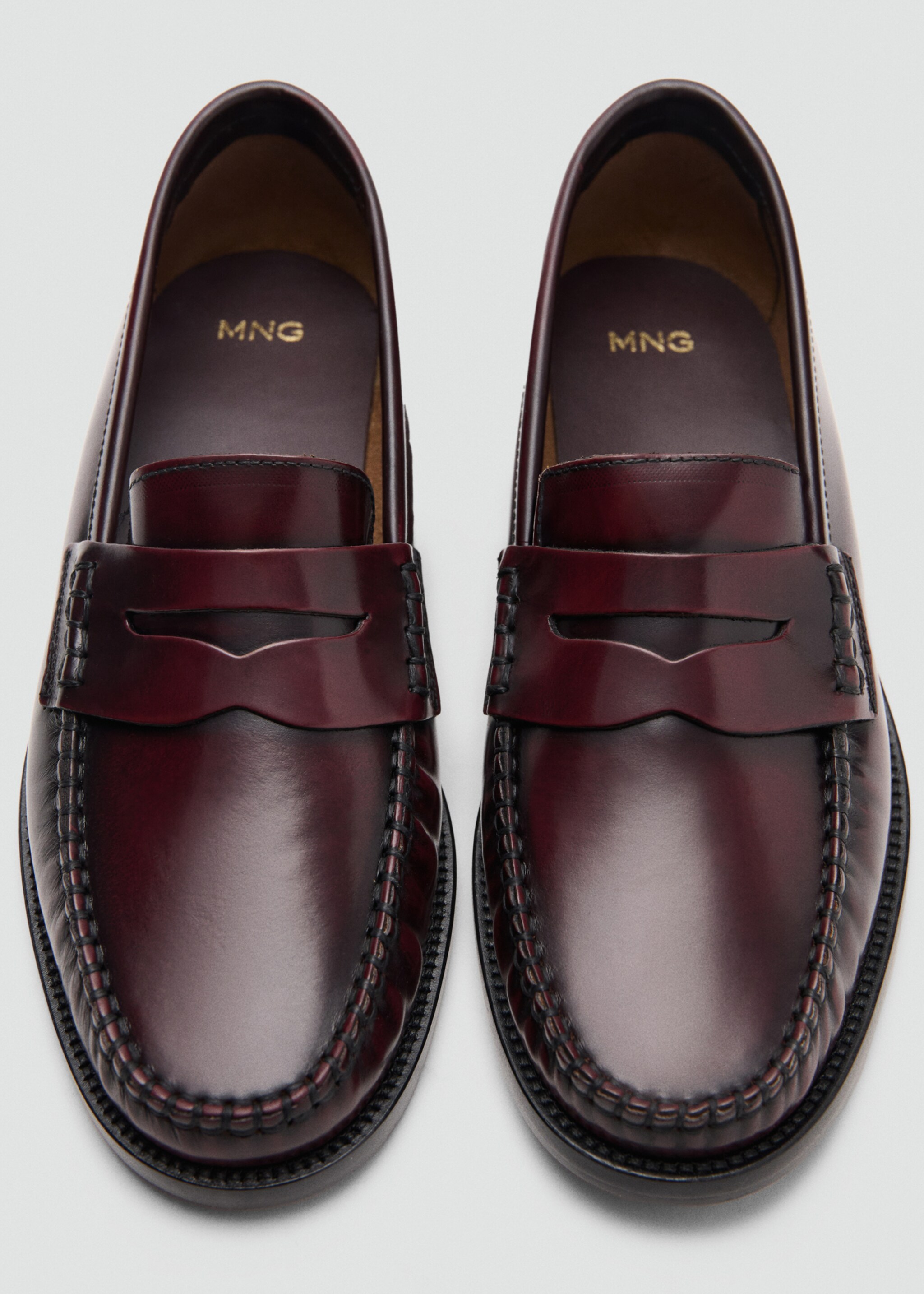 Mocasín piel fruncido - Detalle del artículo 3, Burdeos. Ref: 27081168-00.