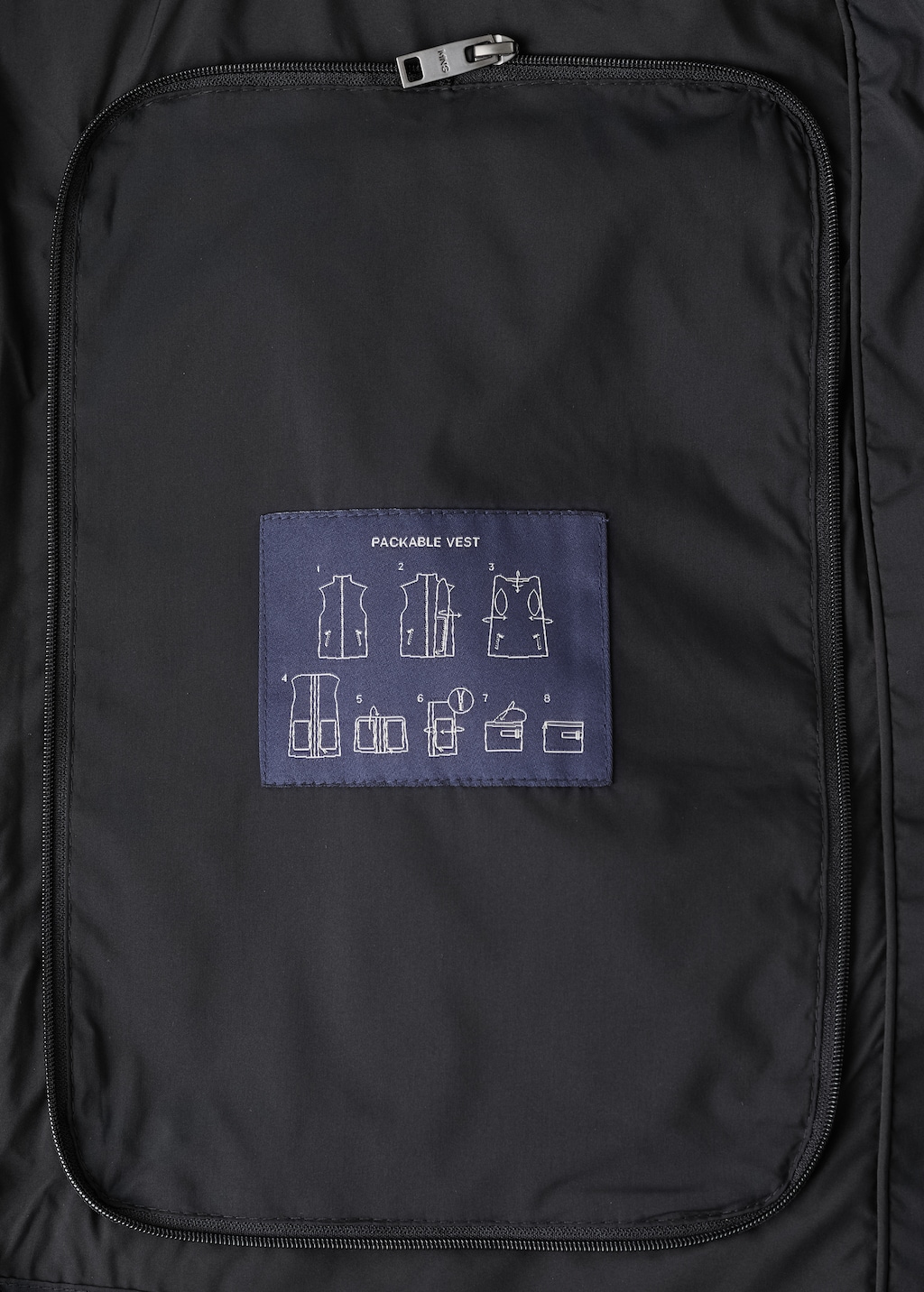 Quilted vest with down and feather filling