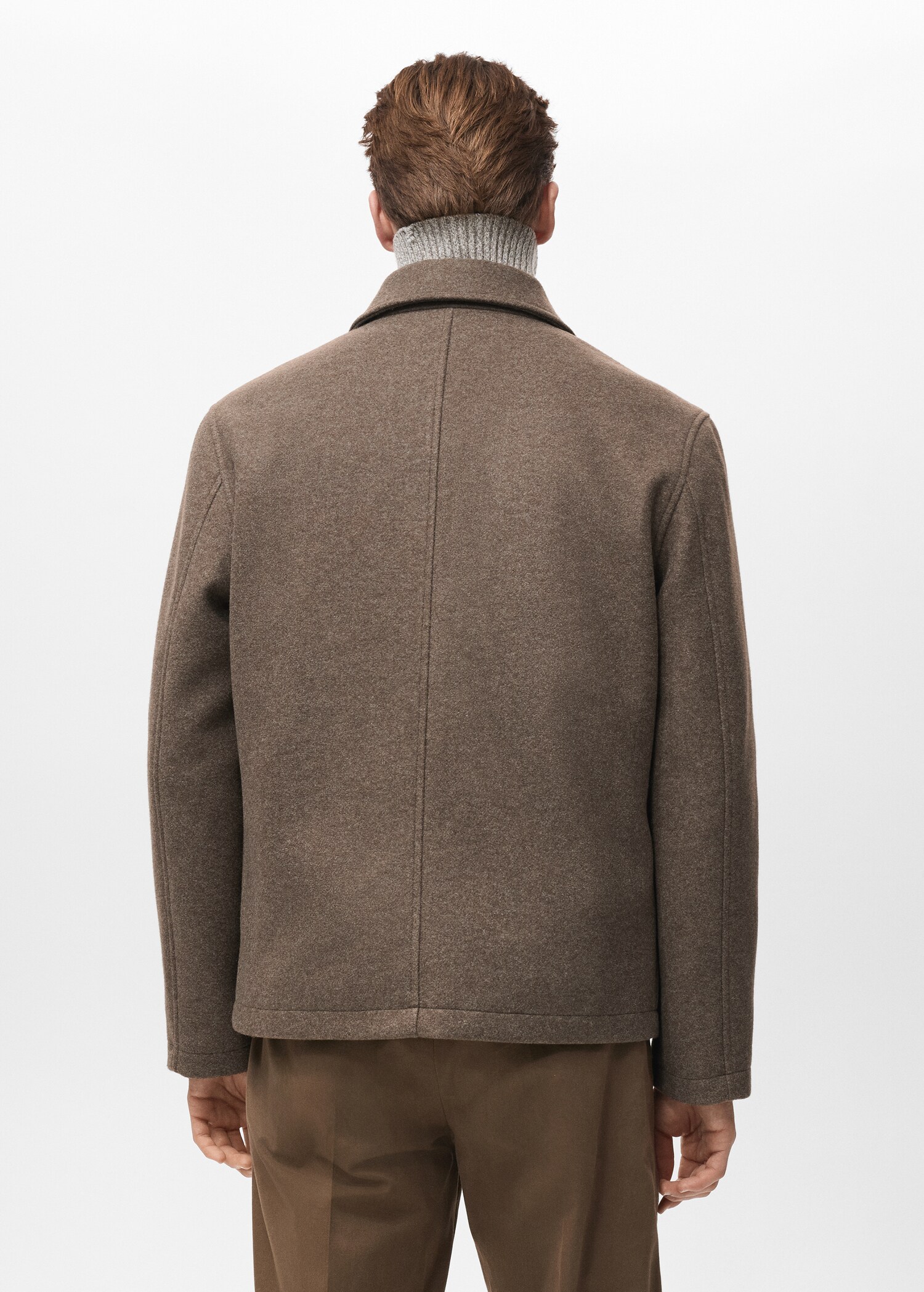 Wool coat with pockets - Reverse of the article