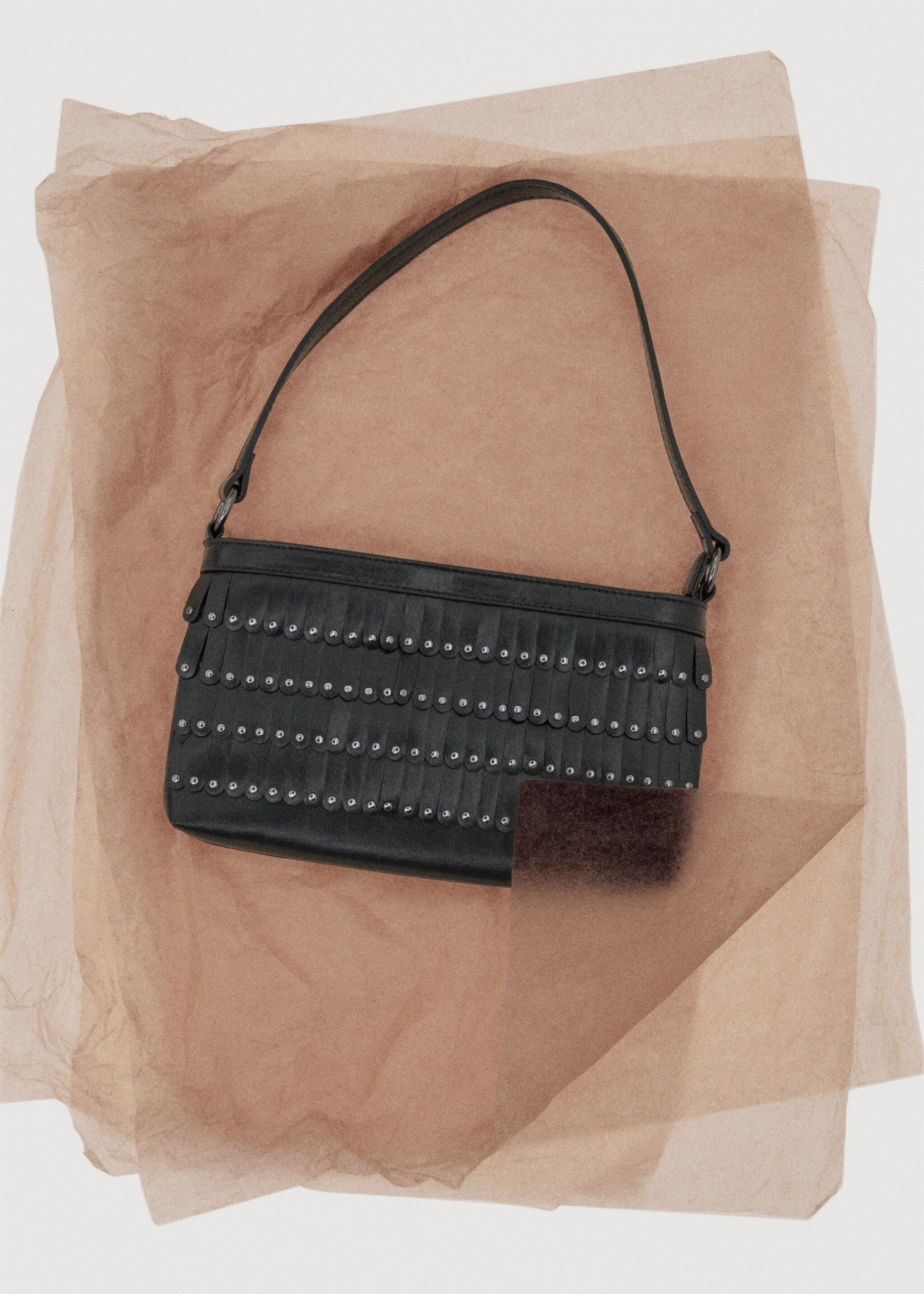 Fringed studded handbag - Details of the article 7, Black. Ref: 27081178-00.