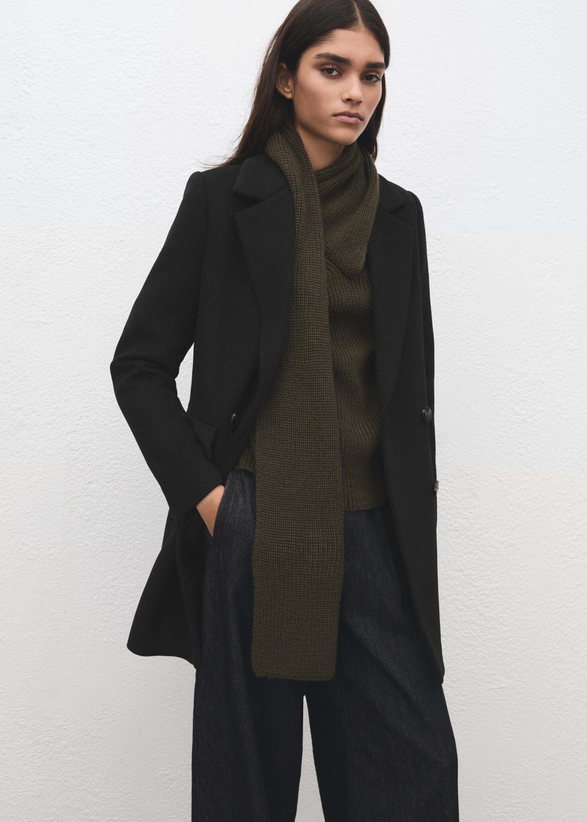 Double-breasted wool blend coat - Medium plane, Black. Ref: 27081184-00.