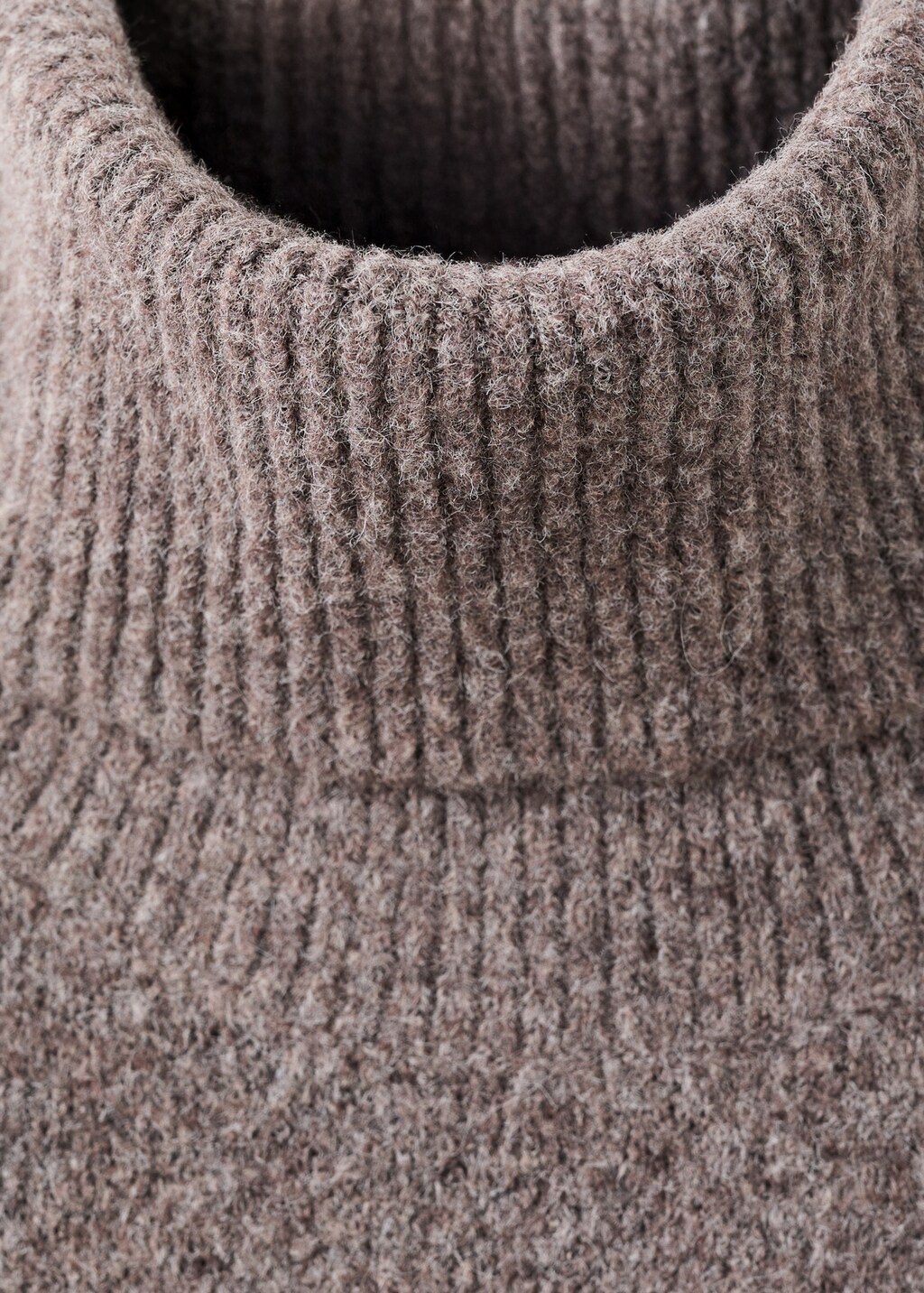 Mango Knitted turtleneck dress