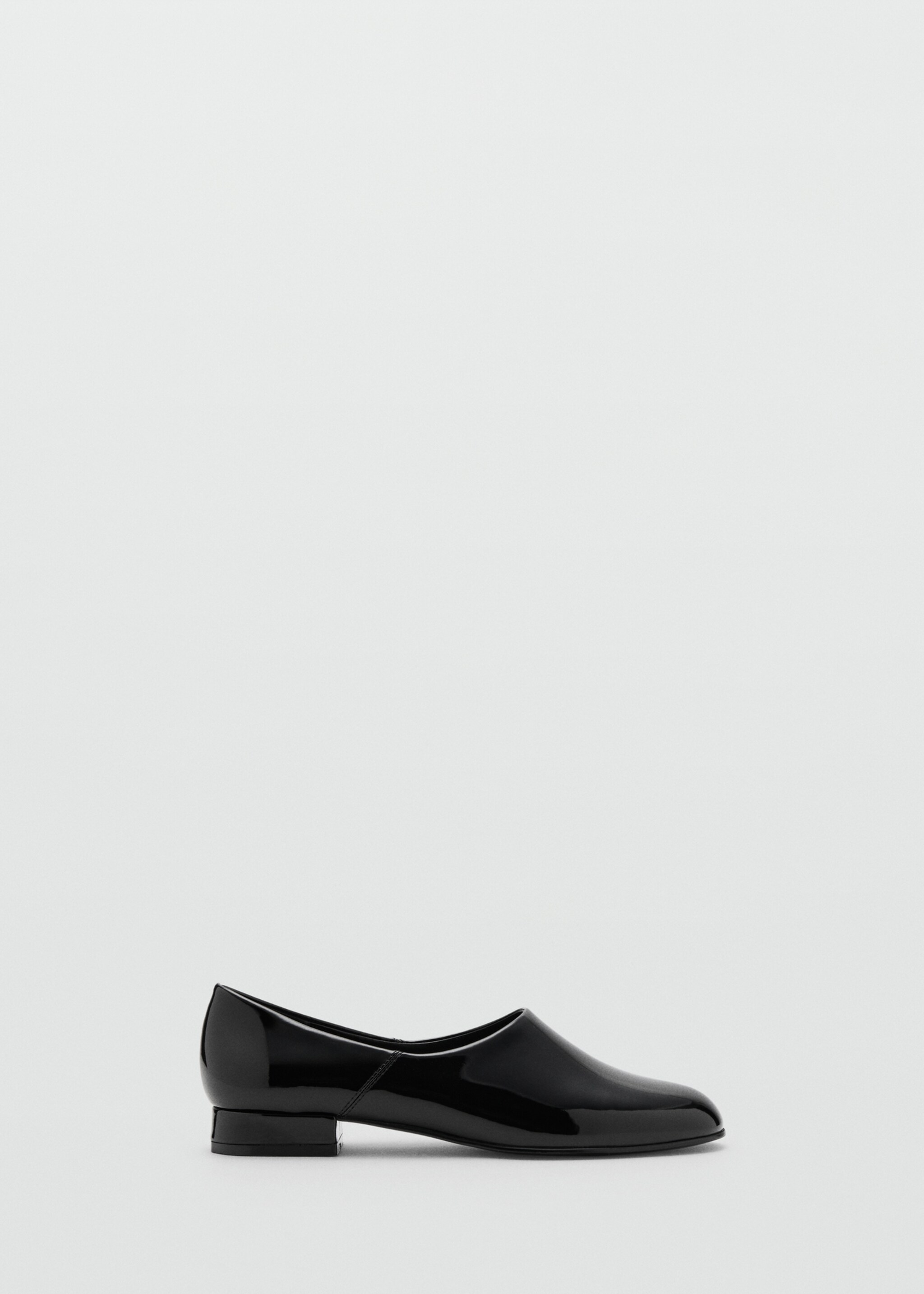 Patent leather flat shoe - Article without model, Black. Ref: 27081216-00.