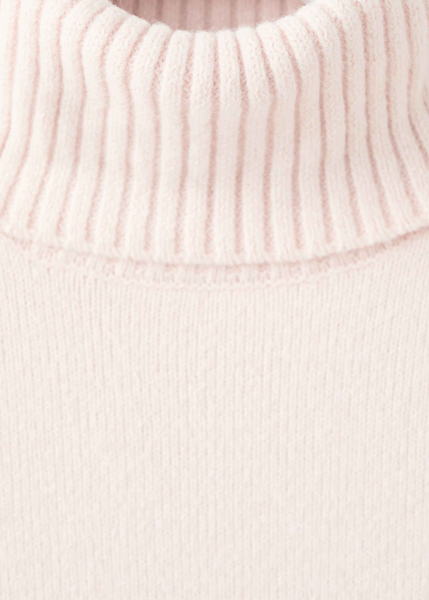 Turtleneck knitted sweater - Details of the article 8