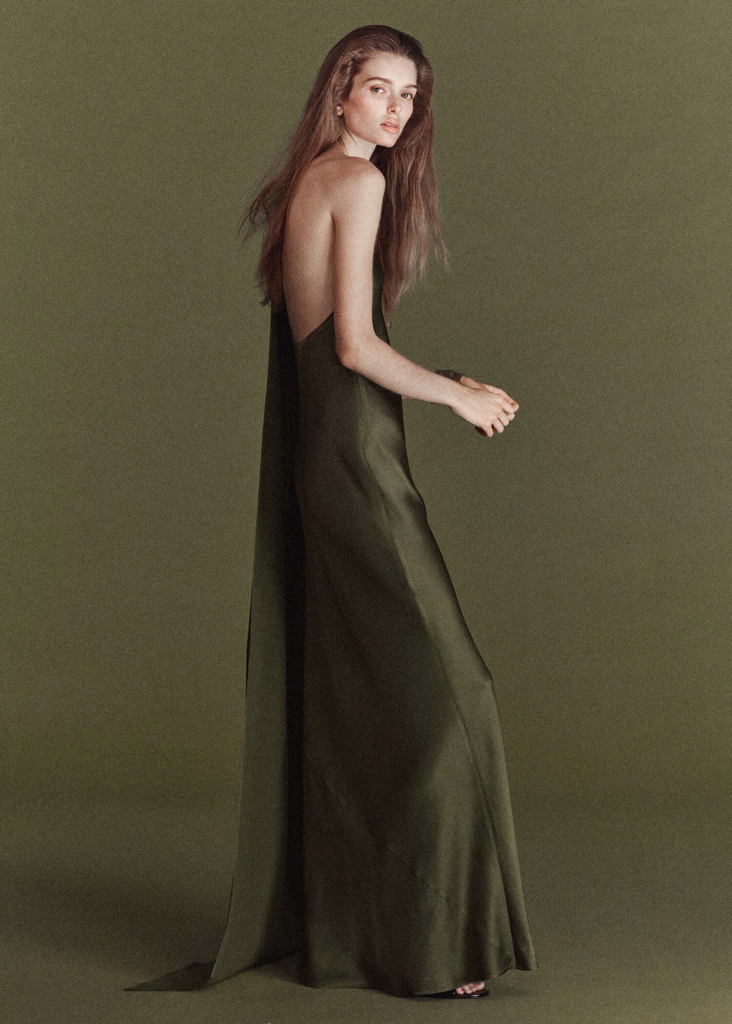 Asymmetrical bow-neck dress - Reverse of the article