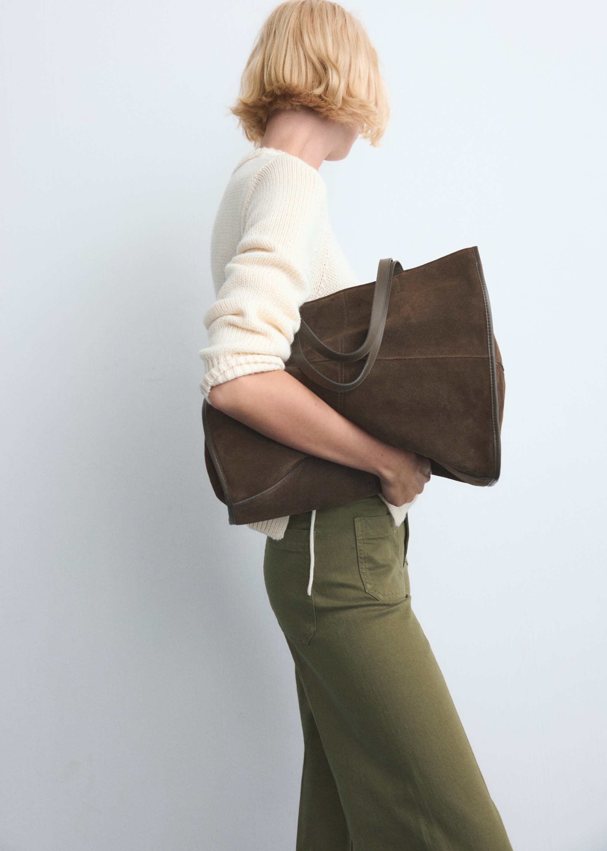 Wide-leg jeans with pockets - Details of the article 2, Khaki. Ref: 27081228-00.