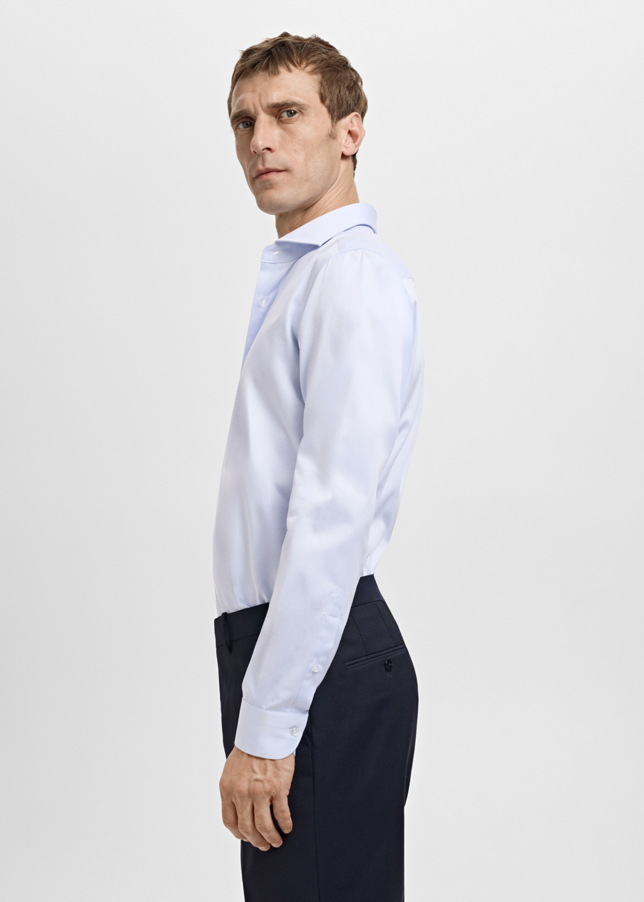 Slim-fit twill fabric dress shirt - Details of the article 2, Sky Blue. Ref: 27081229-00.