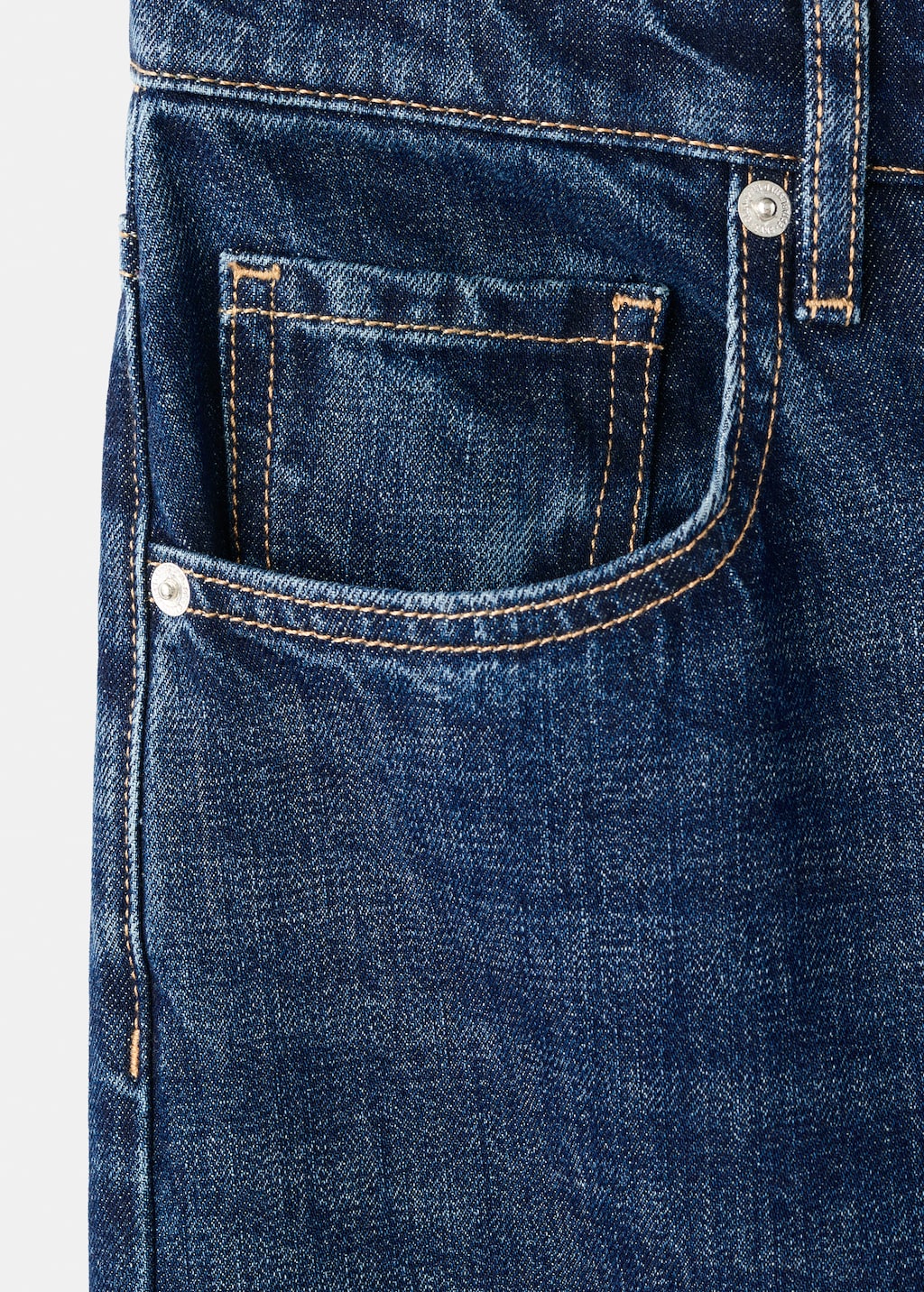 Low-rise wide-leg jeans