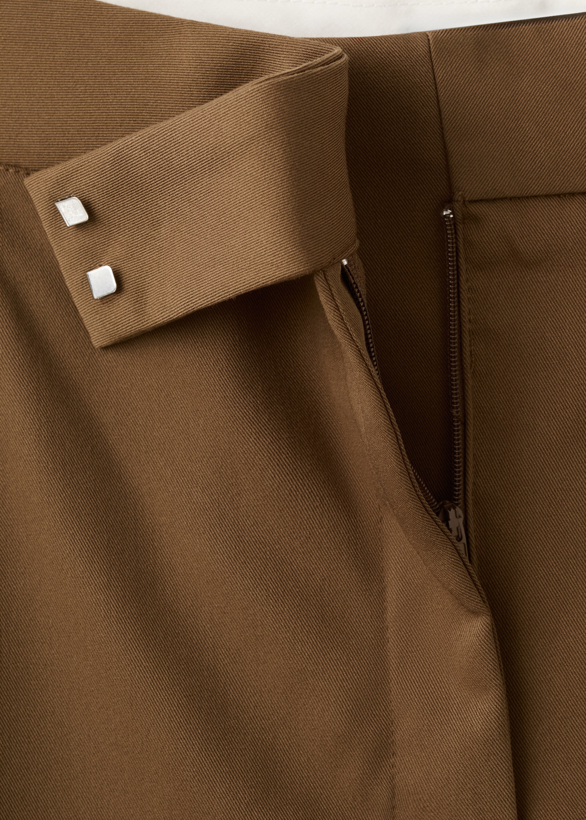 Pleated wide leg trousers - Details of the article 8, Medium Brown. Ref: 27081234-00.