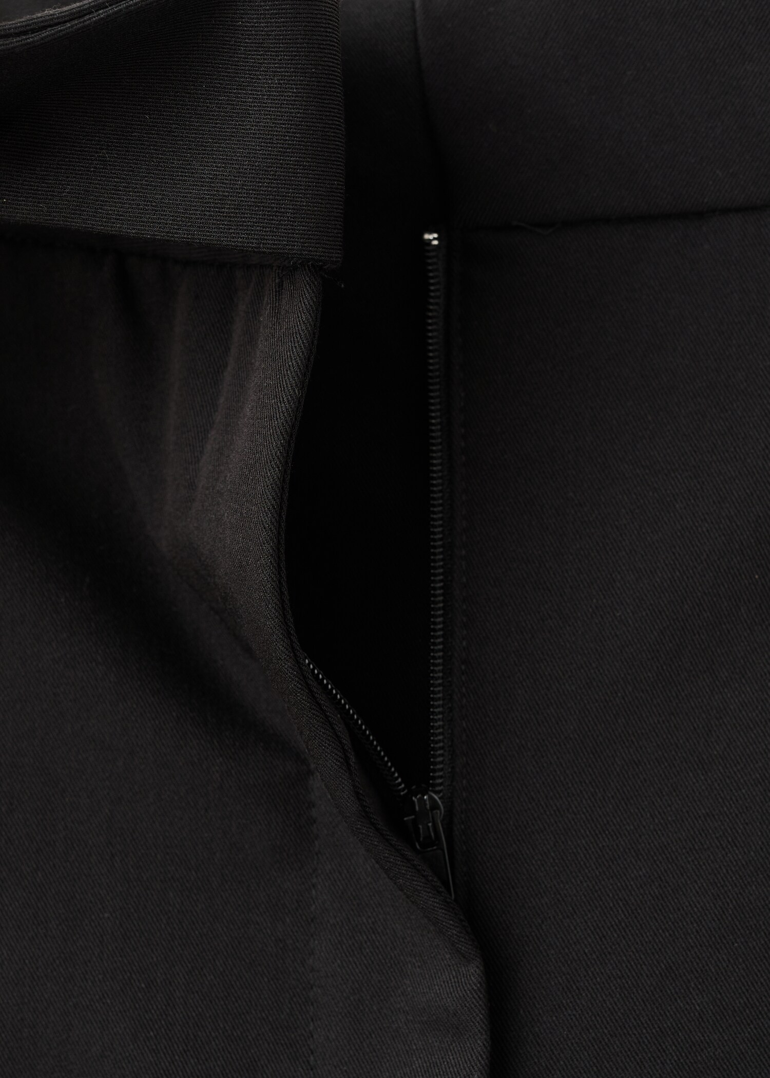 Pleated wide leg trousers - Details of the article 8