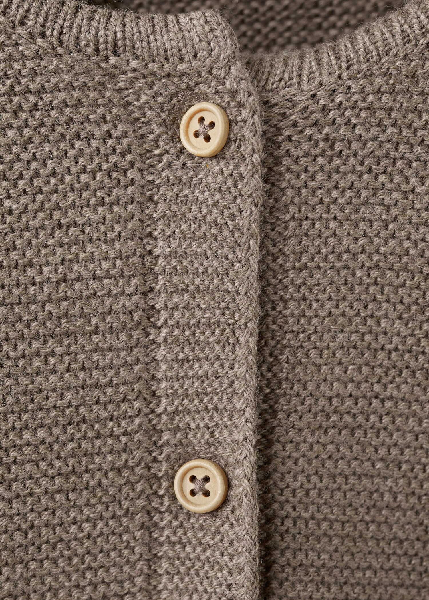Knitted button cardigan - Details of the article 8