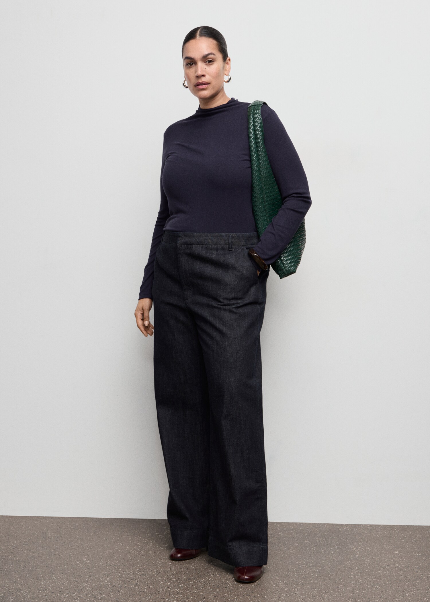 Wide-leg denim trousers - Details of the article 3