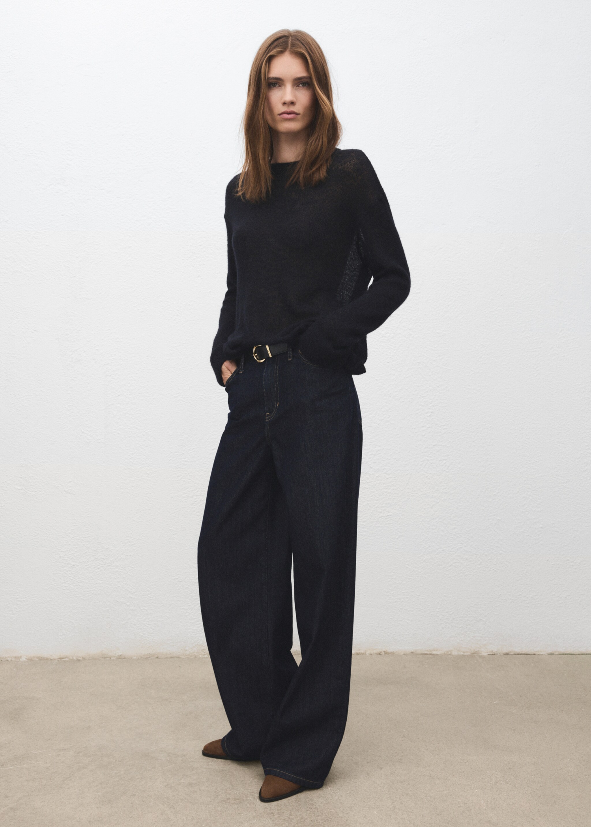 Heel suede ankle boot - Details of the article 9, Medium Brown. Ref: 27081250-00.