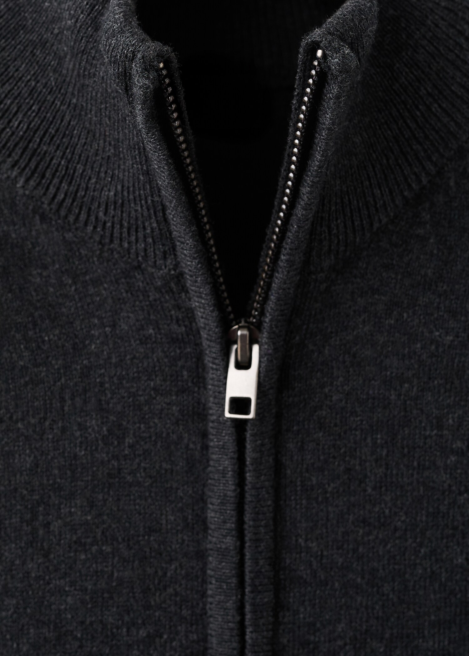 Zipped knit cardigan - Details of the article 8