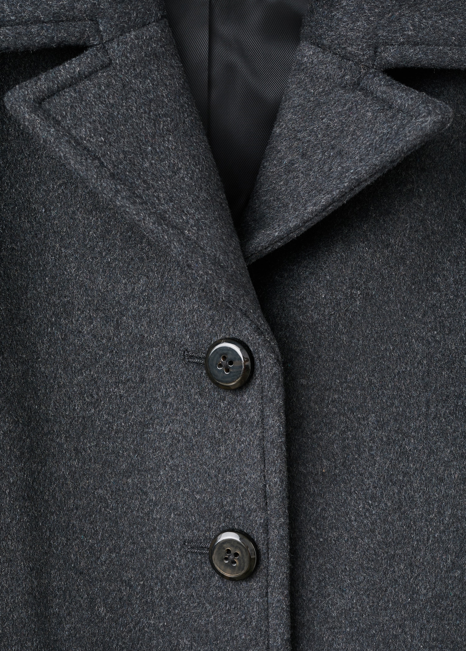 Wool-blend coat with button fastening - Details of the article 8