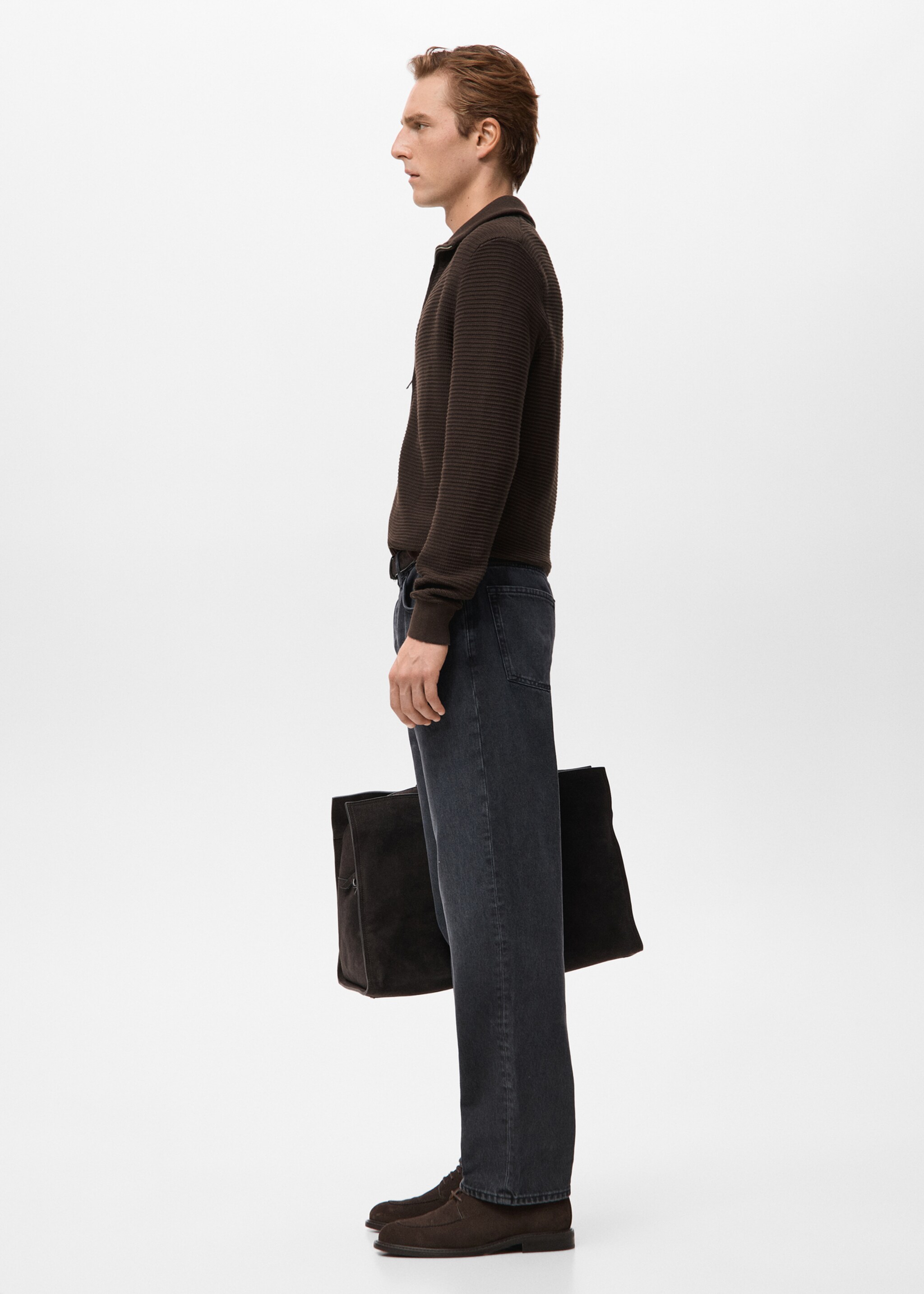 Structured knitted cardigan with zip - Details of the article 2, Chocolate. Ref: 27081259-00.