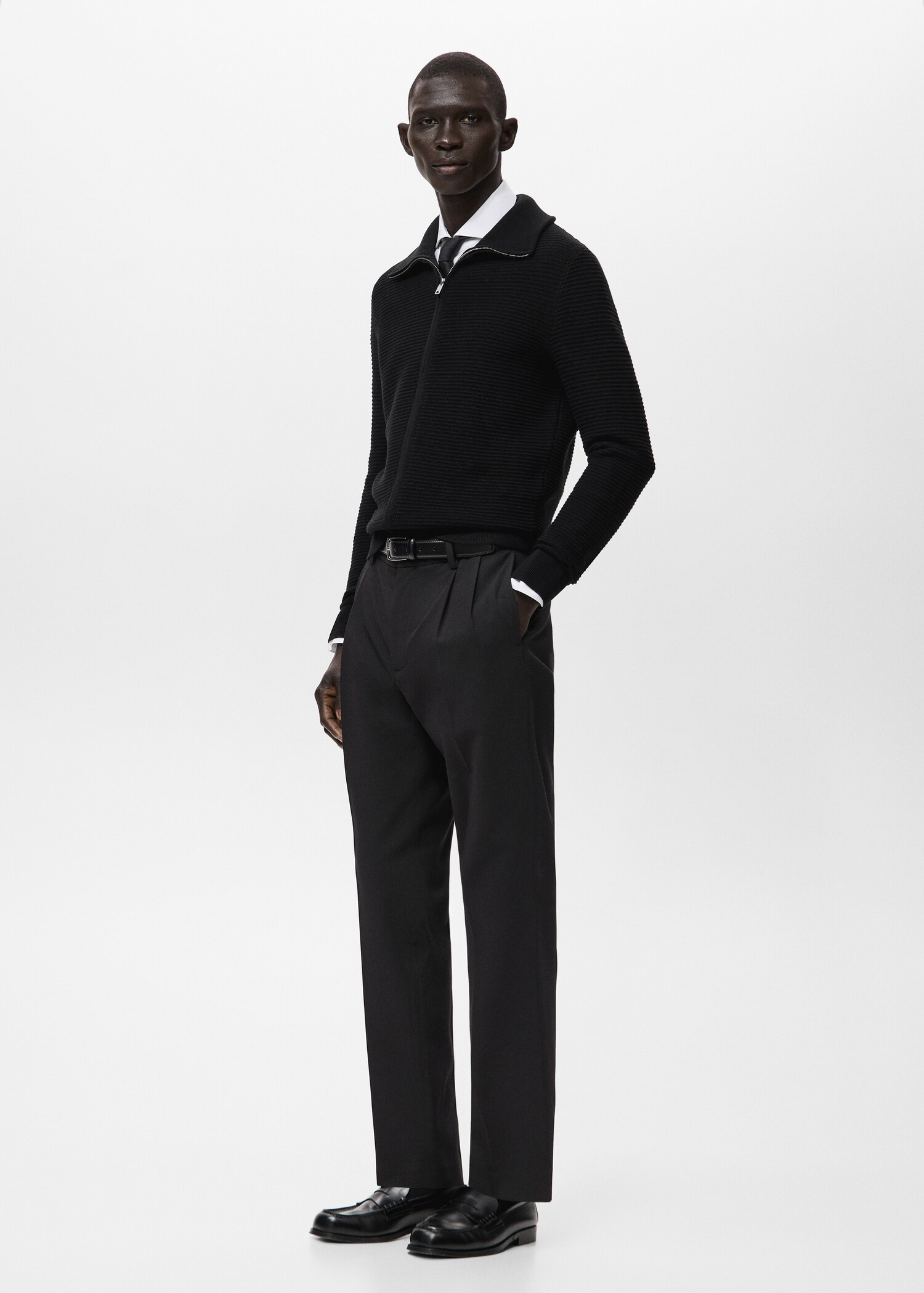 Structured knitted cardigan with zip - Details of the article 2