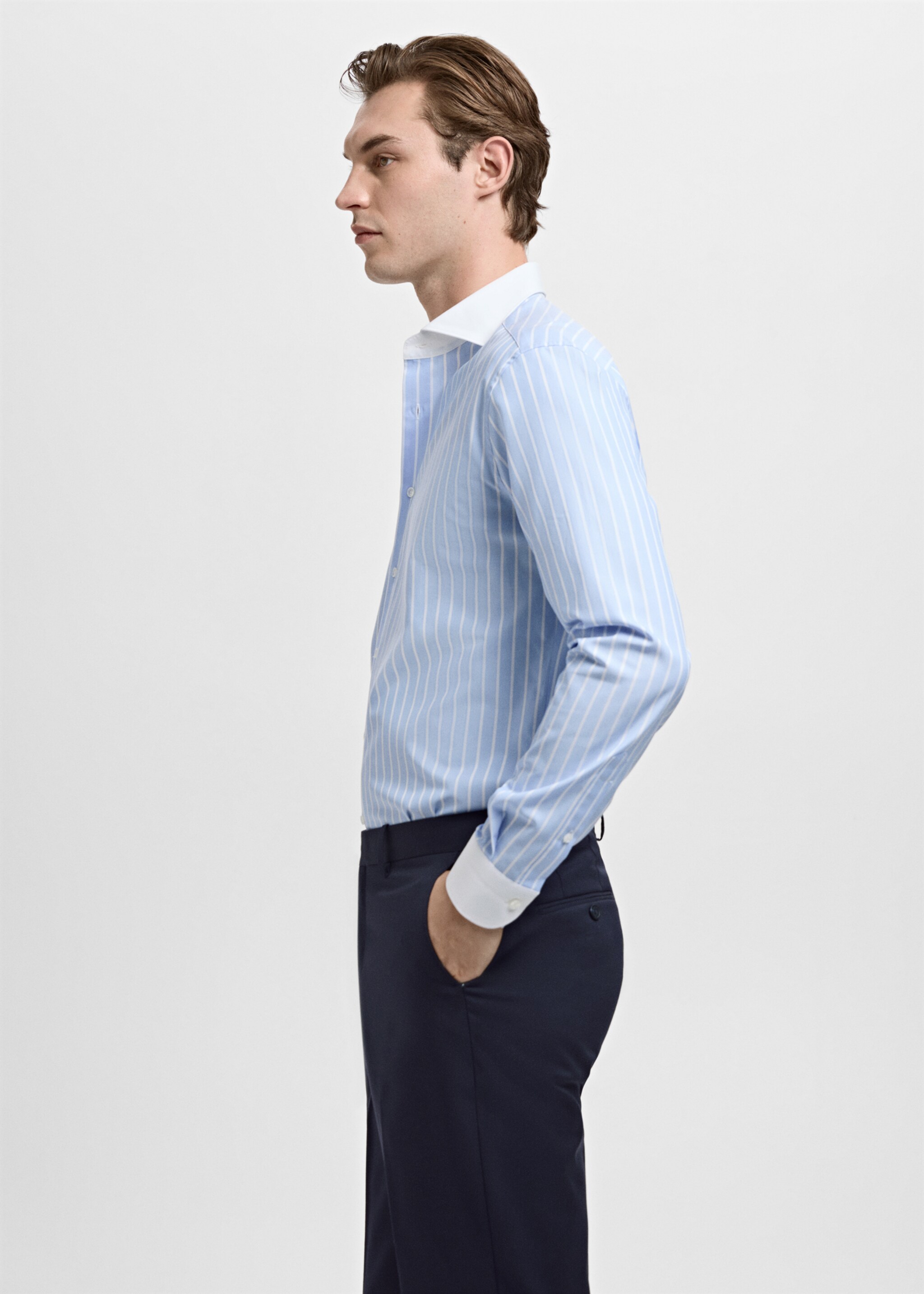 Πουκάμισο κοστουμιού slim fit με ρίγες - Λεπτομέρεια του προϊόντος 2, Γαλάζιο. Ref: 27081260-00.