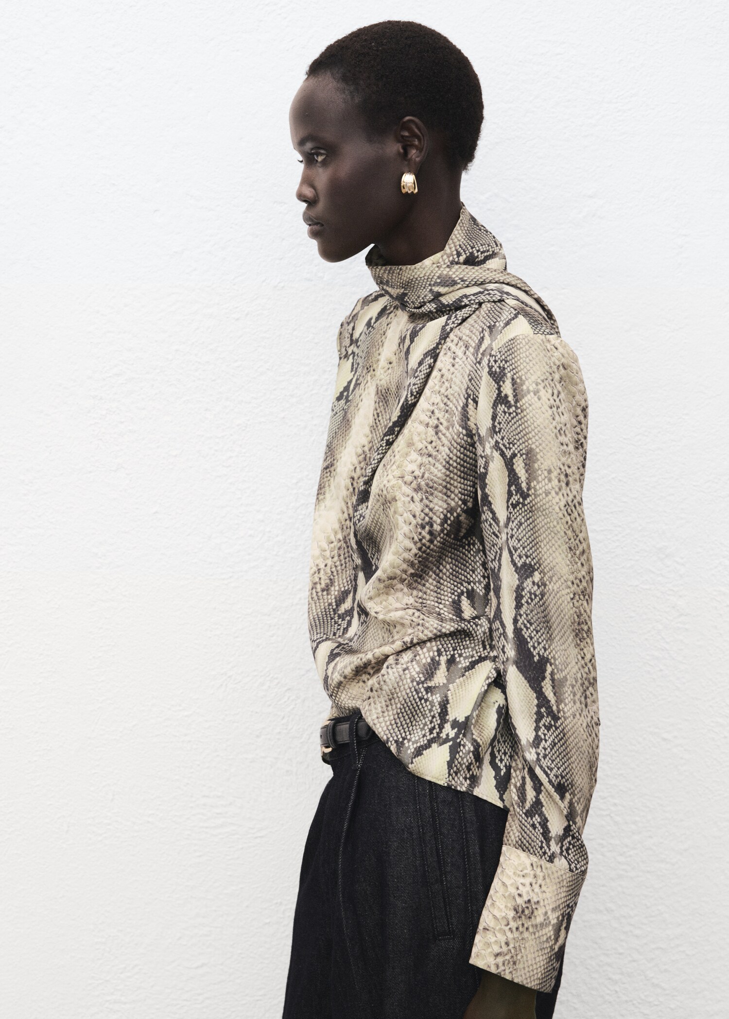 Blusa animal print fular - Detalle del artículo 2