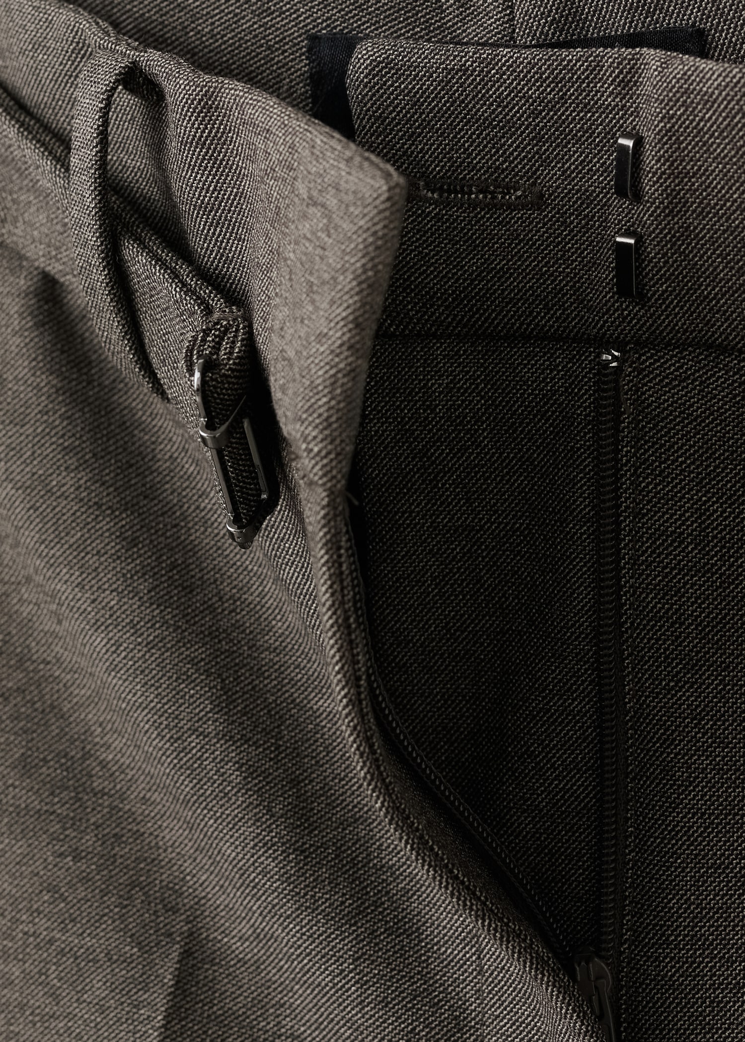 Belt straight-fit trousers - Details of the article 0