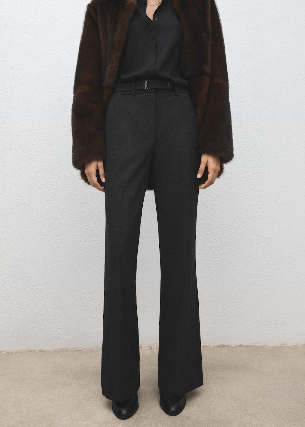 Belt straight-fit pants