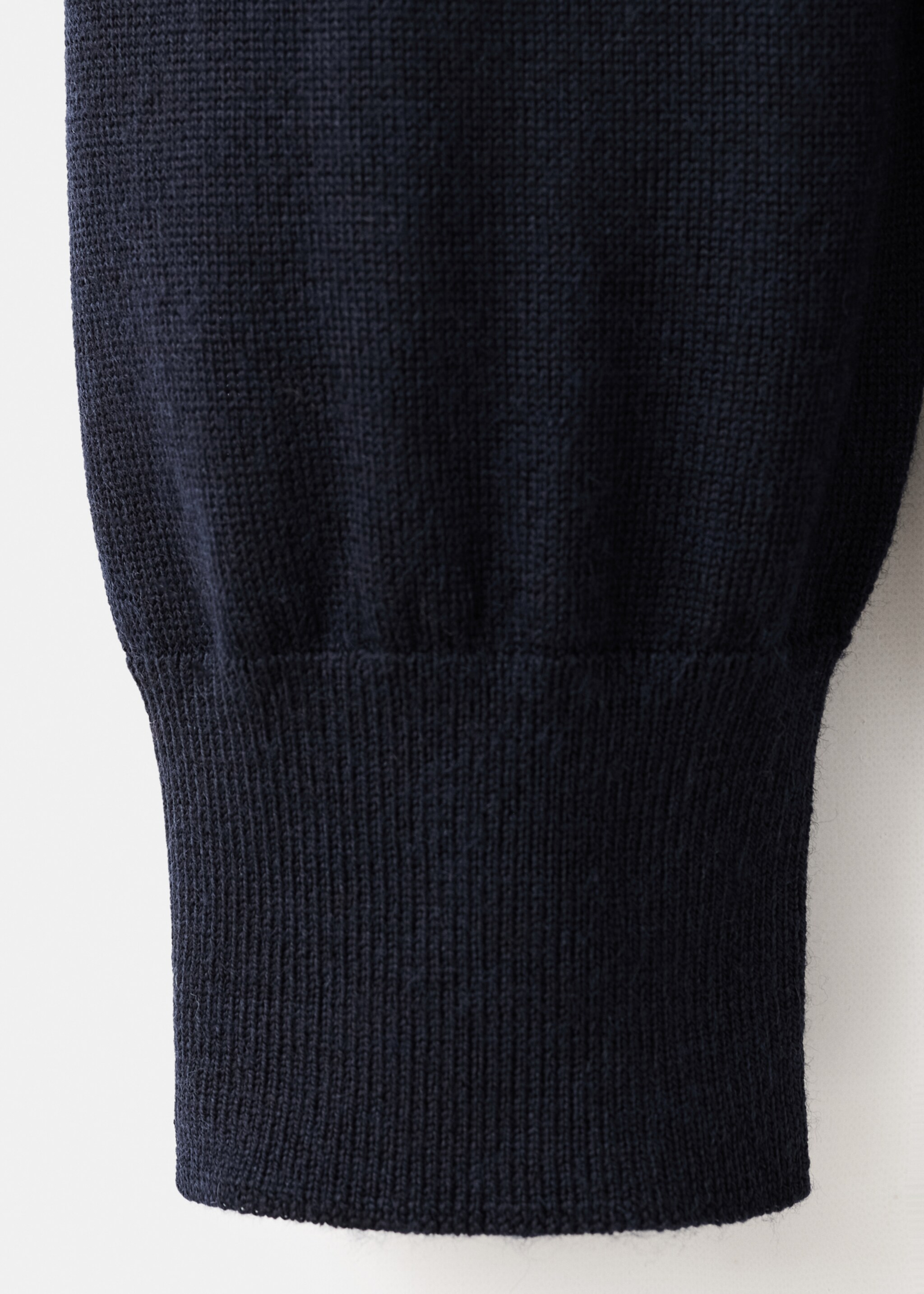 100% merino wool cardigan - Details of the article 0, Navy. Ref: 27081282-00.