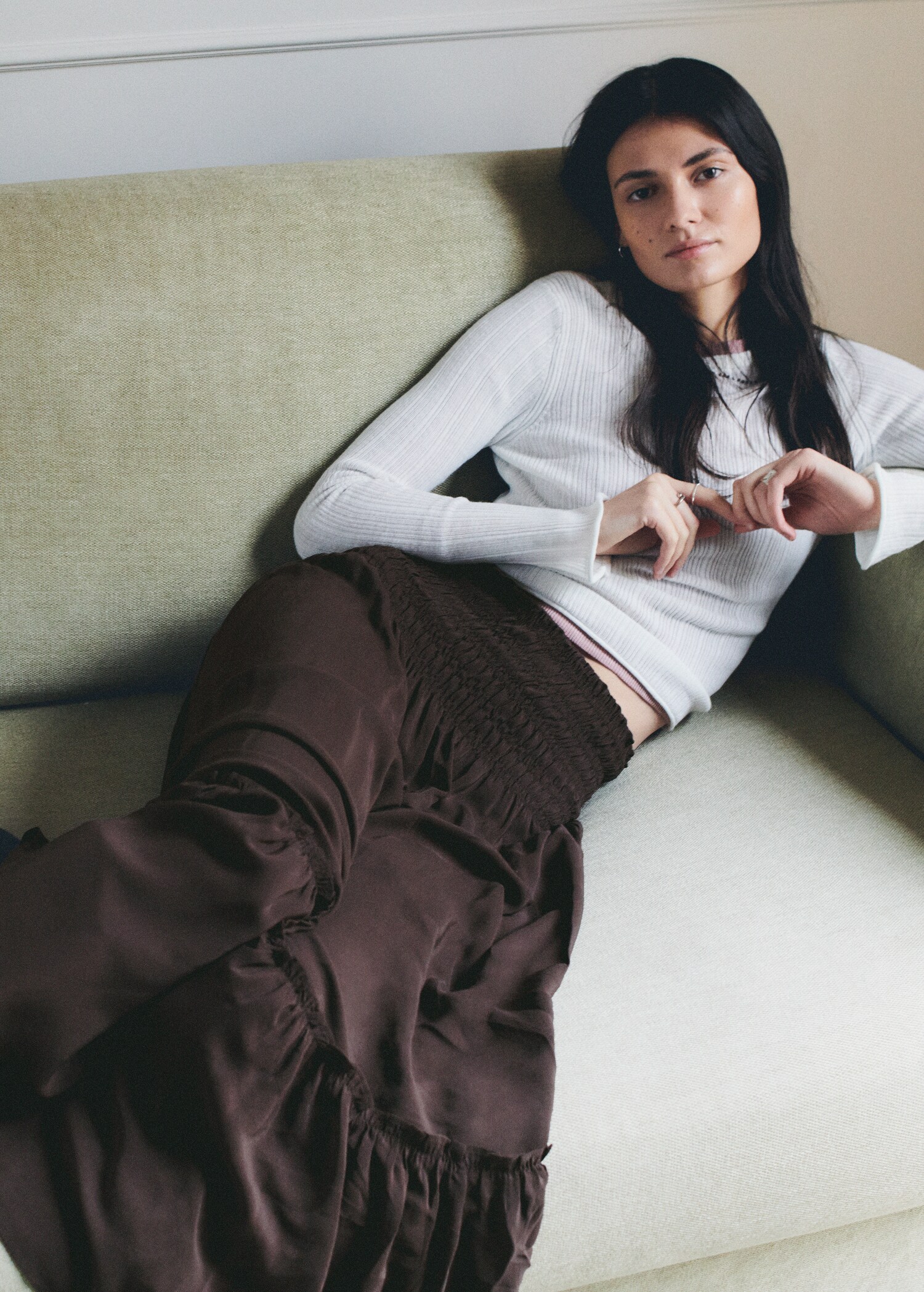 تنورة طويلة بطيّات مجمعة - تفاصيل المنتج 5