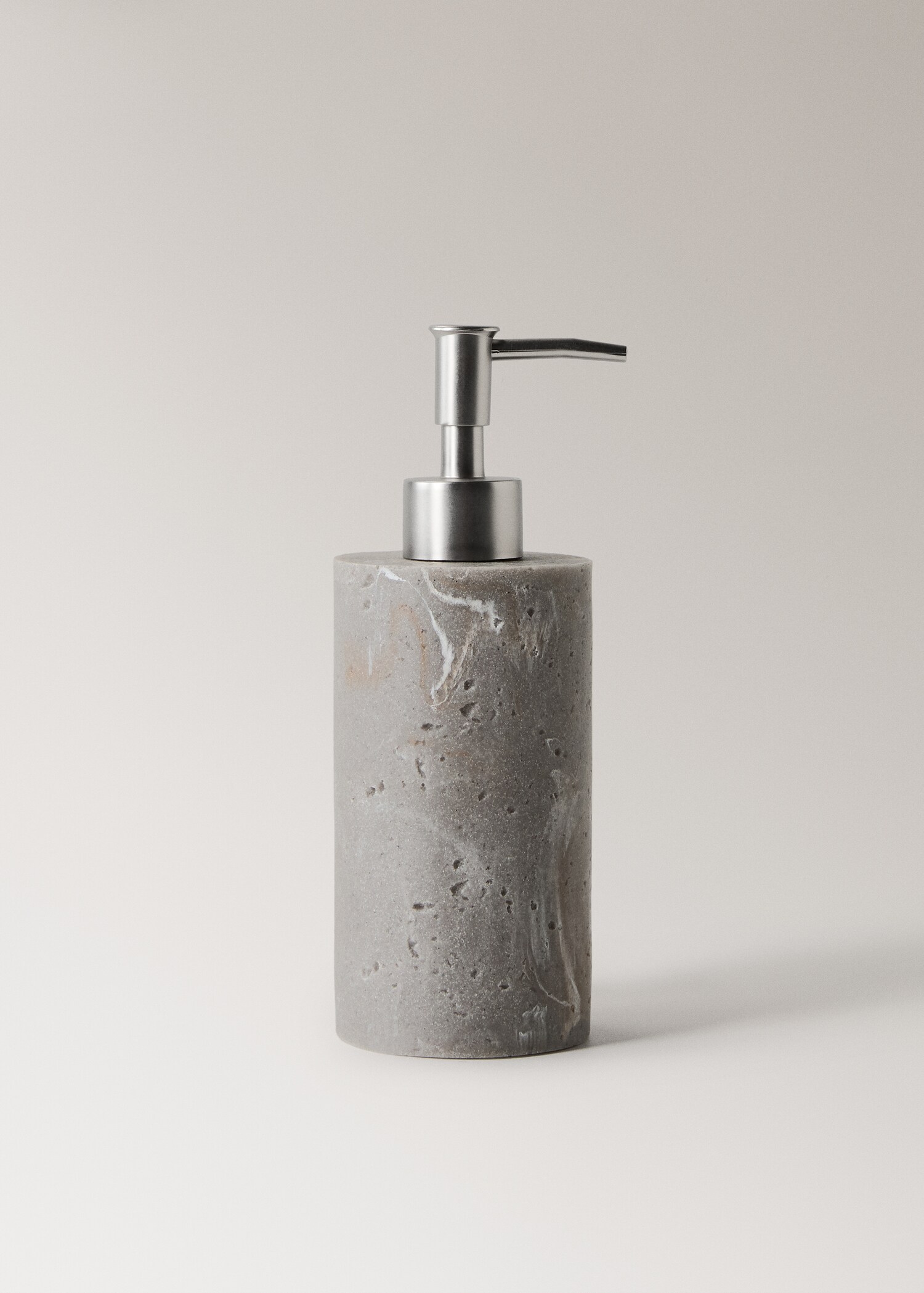 Travertine-effect resin soap dispenser - Article without model