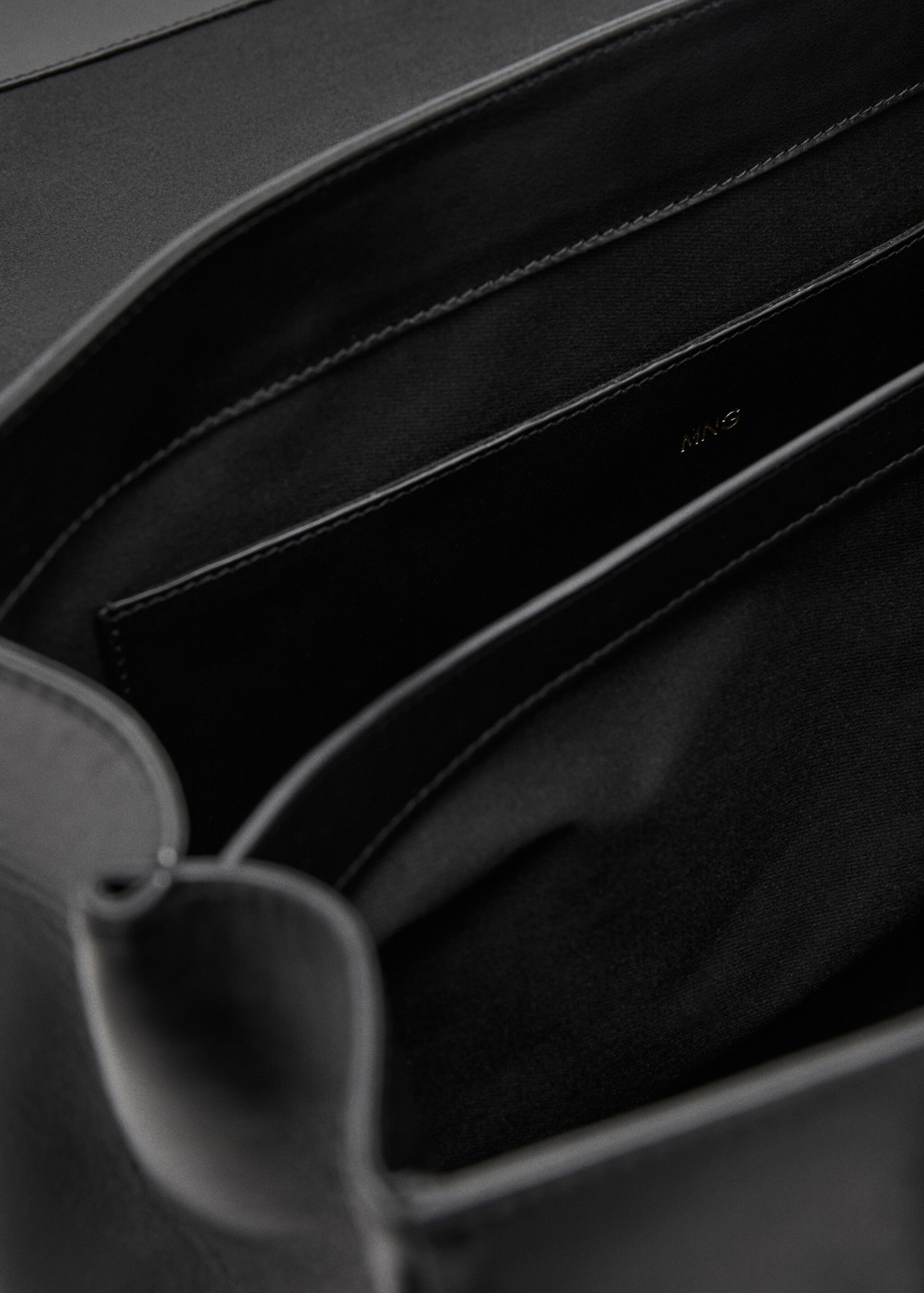 Leather shopper bag with charms - Details of the article 3, Black. Ref: 27081306-00.