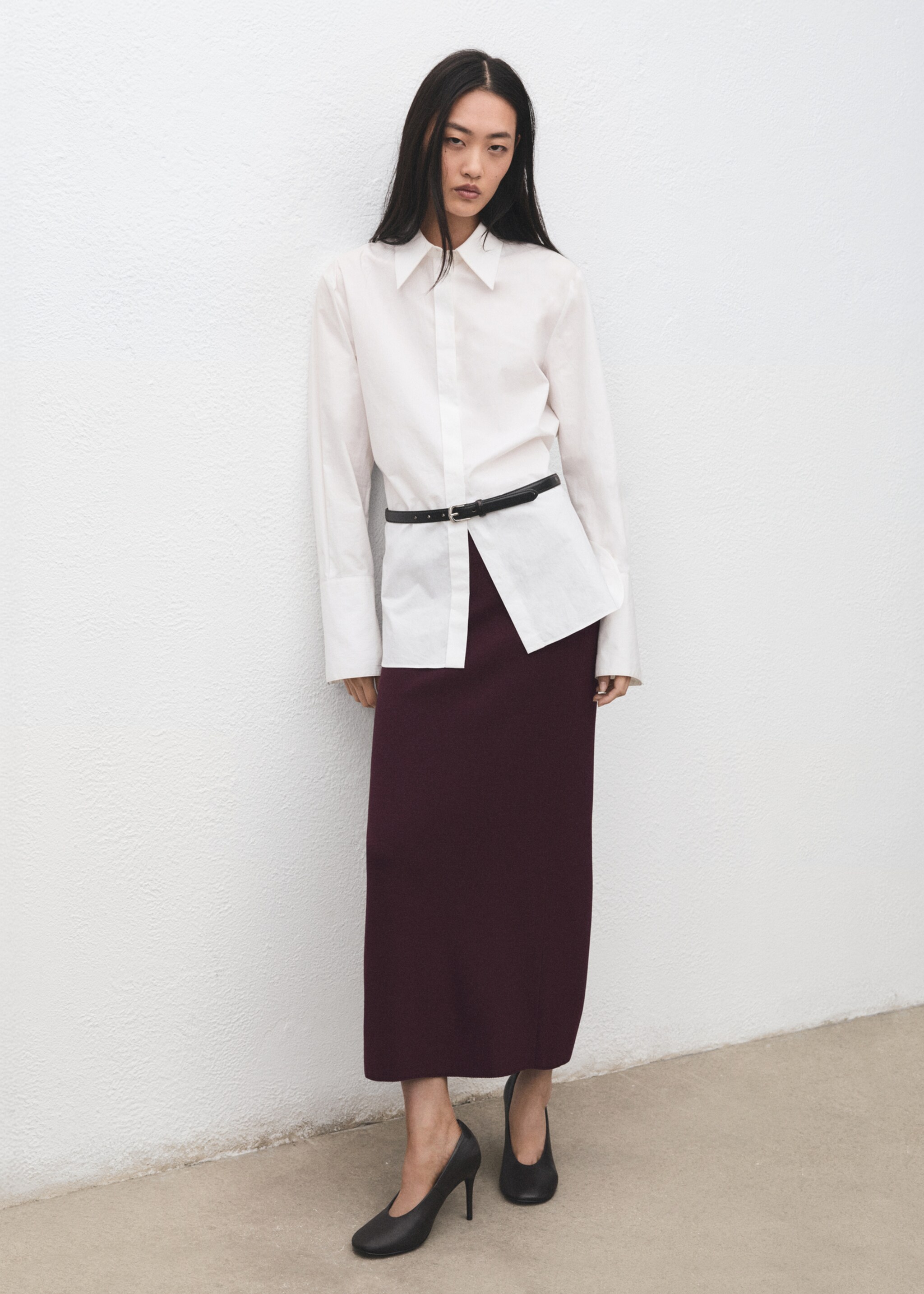 Knit pencil skirt - Details of the article 2, Wine. Ref: 27081307-00.