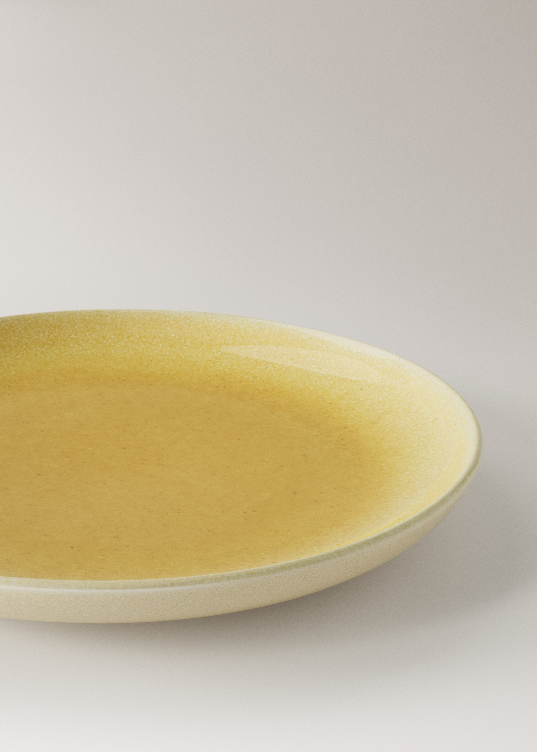 Gradient-coloured gres bread plate - Details of the article 2, Ochre. Ref: 27081312-00.