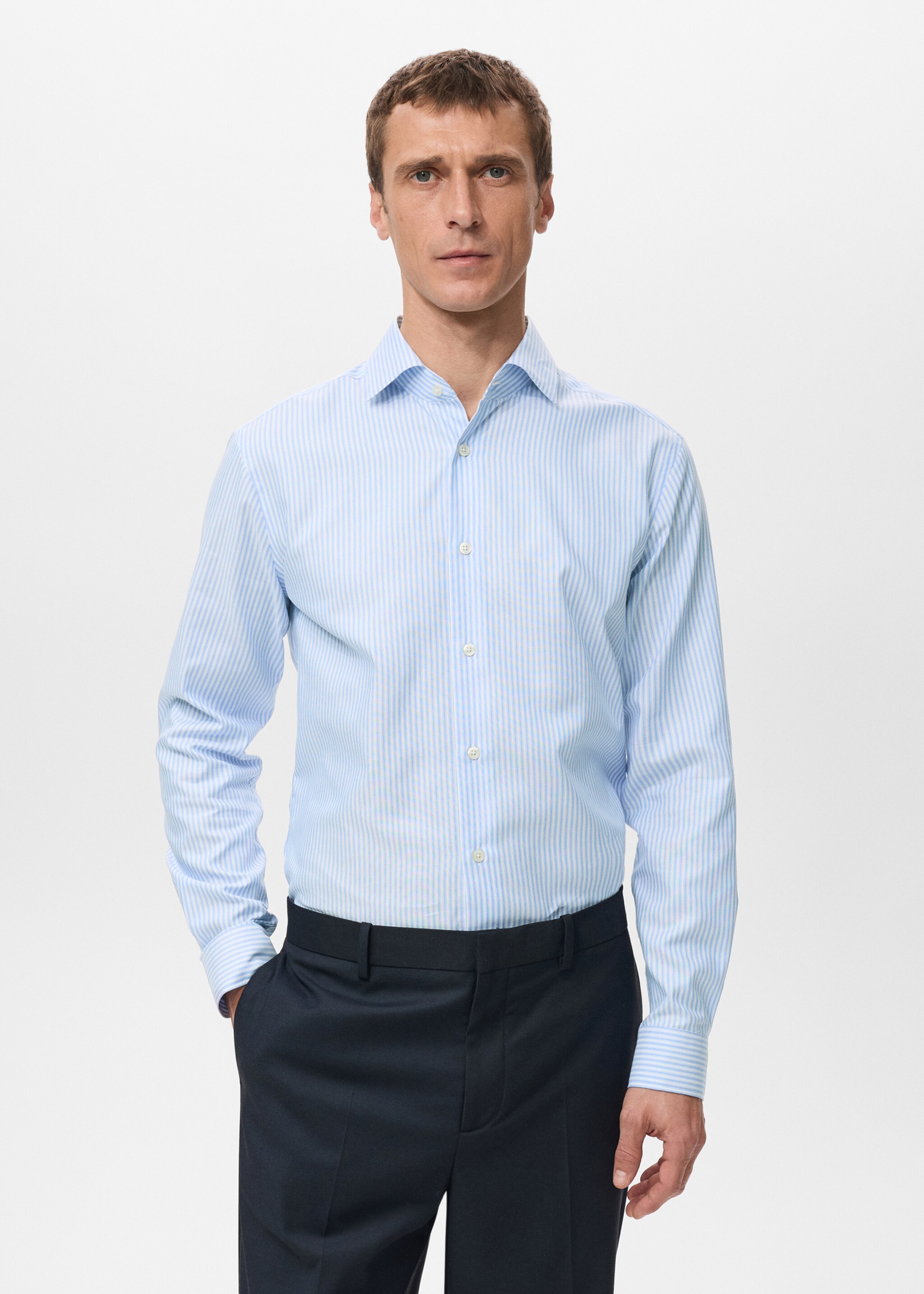 Chemise 100 % coton rayures slim-fit - Plan moyen, Bleu ciel. Ref: 27081313-00.