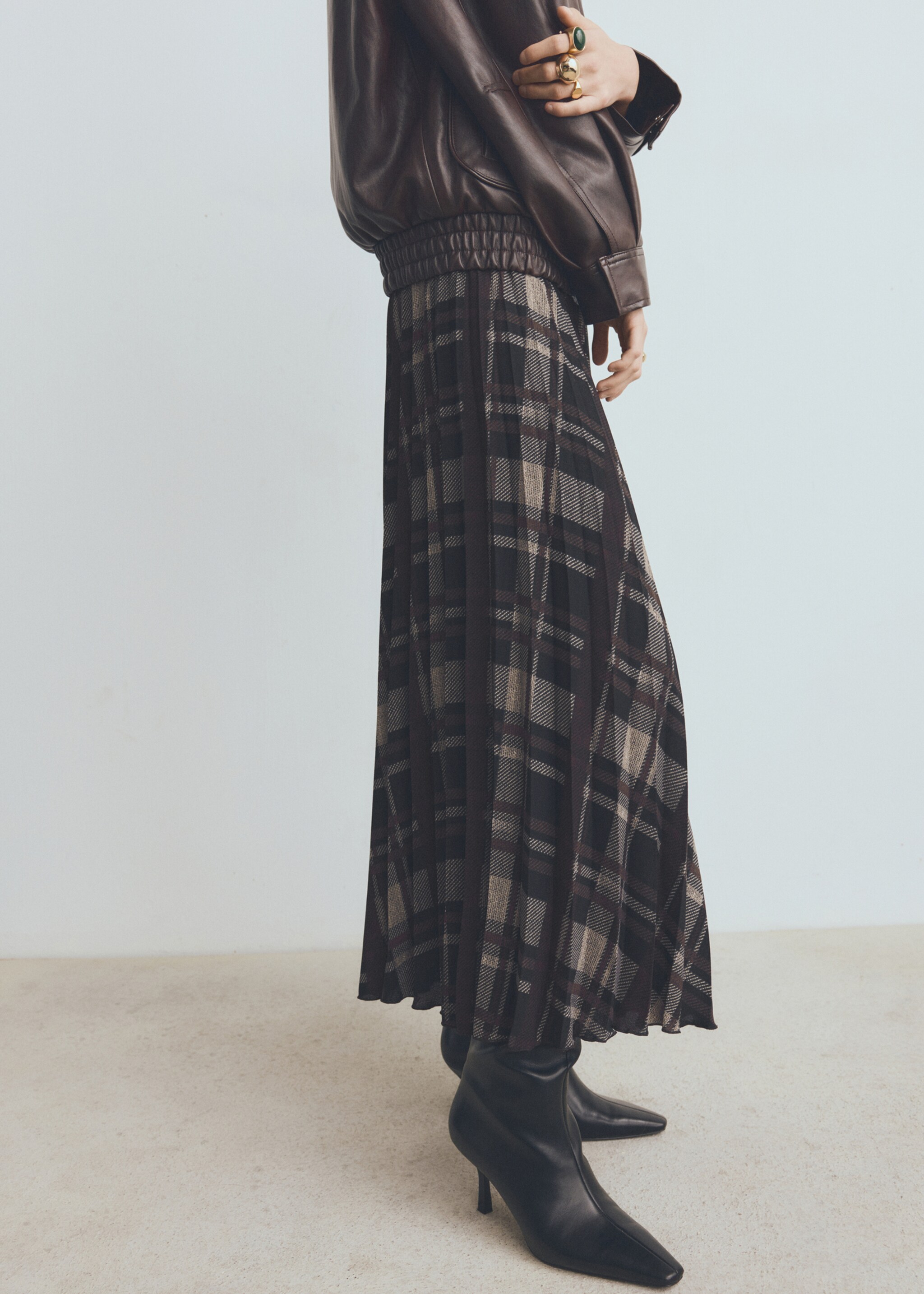 Checked long skirt - Medium plane, Brown. Ref: 27081319-00.
