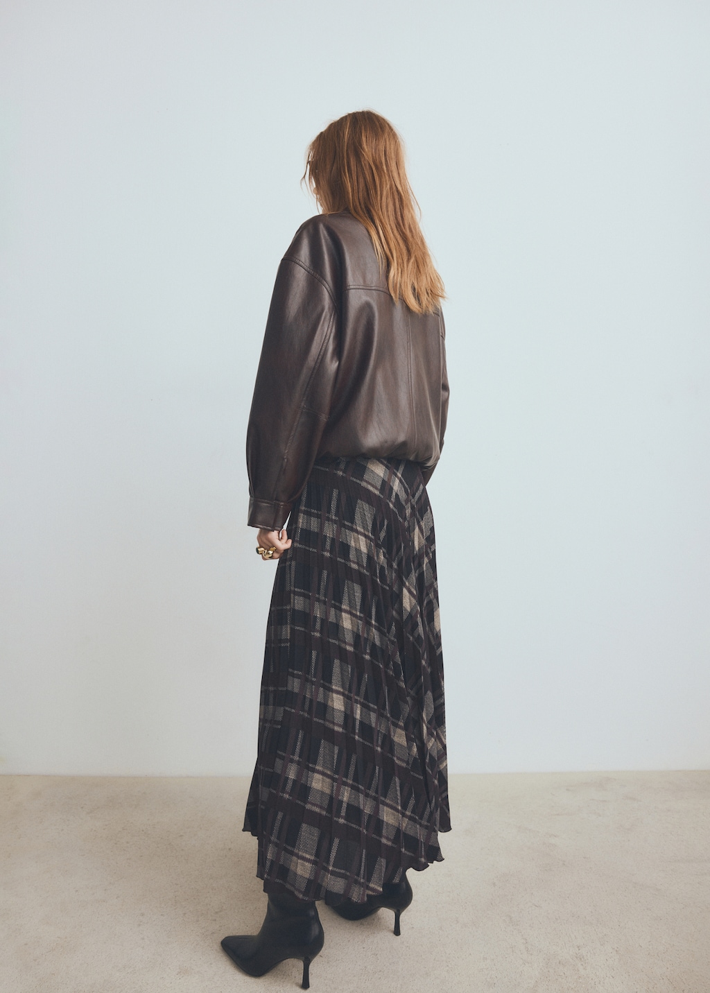 Checked long skirt - image 3