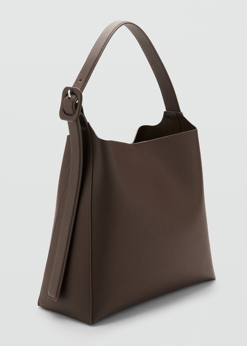 Shopper bag with buckle