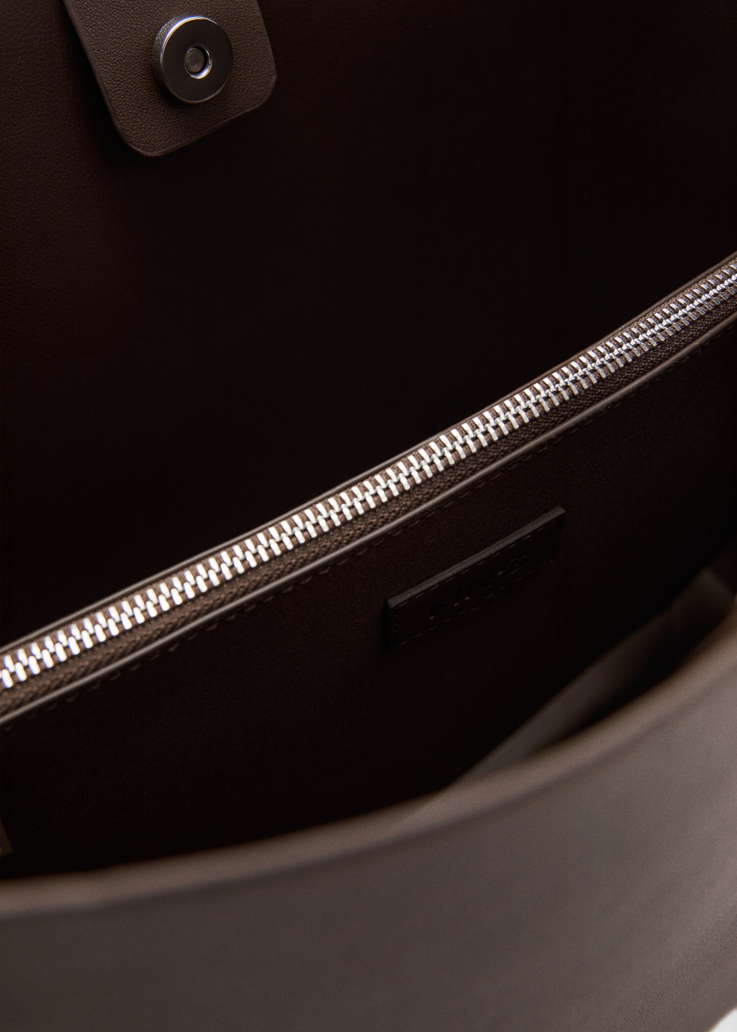 Shopper bag with buckle - Details of the article 3