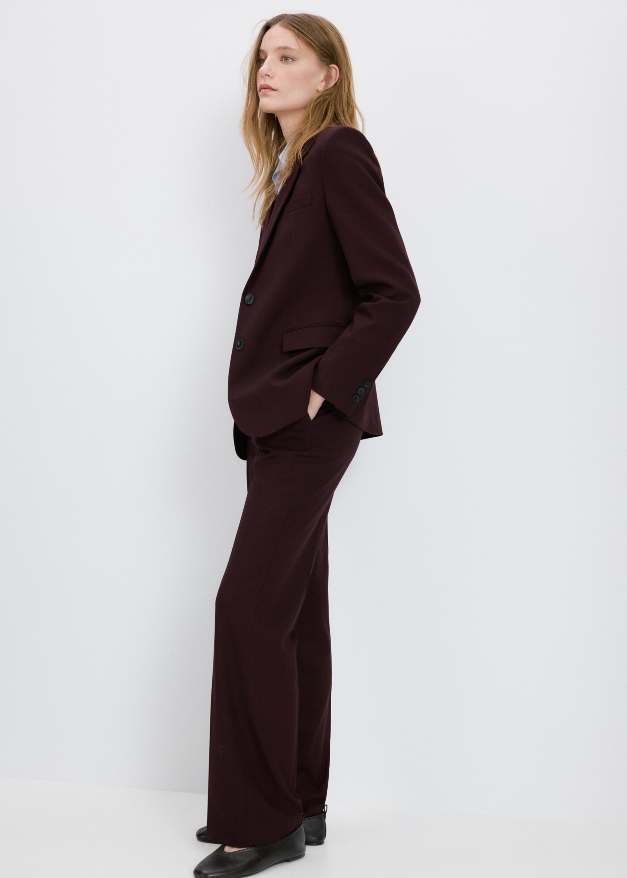 Straight-fit suit trousers - Details of the article 1, Maroon. Ref: 27081328-00.