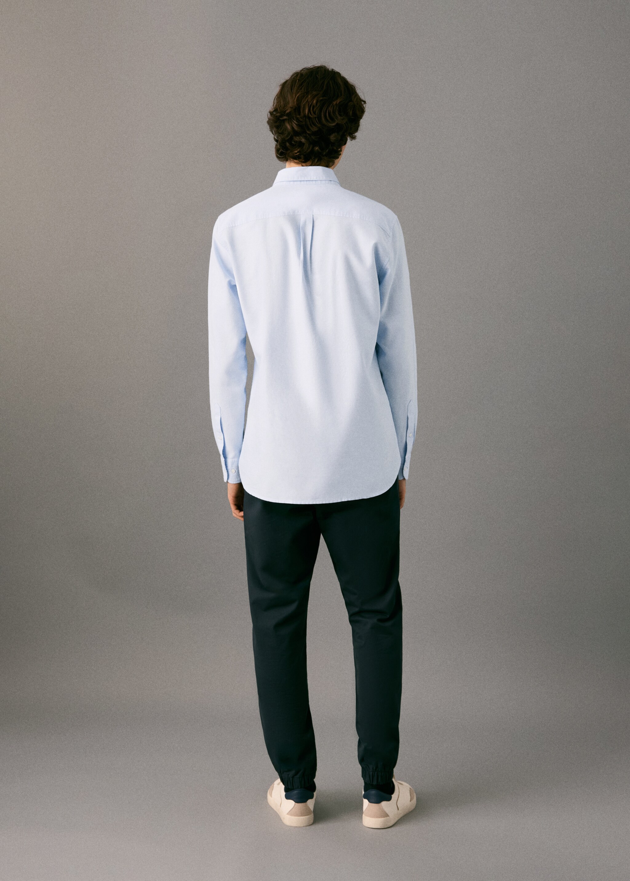 Hemd aus Baumwoll-Mix - Rückseite des Artikels, Himmelblau. Ref: 27081510-00.