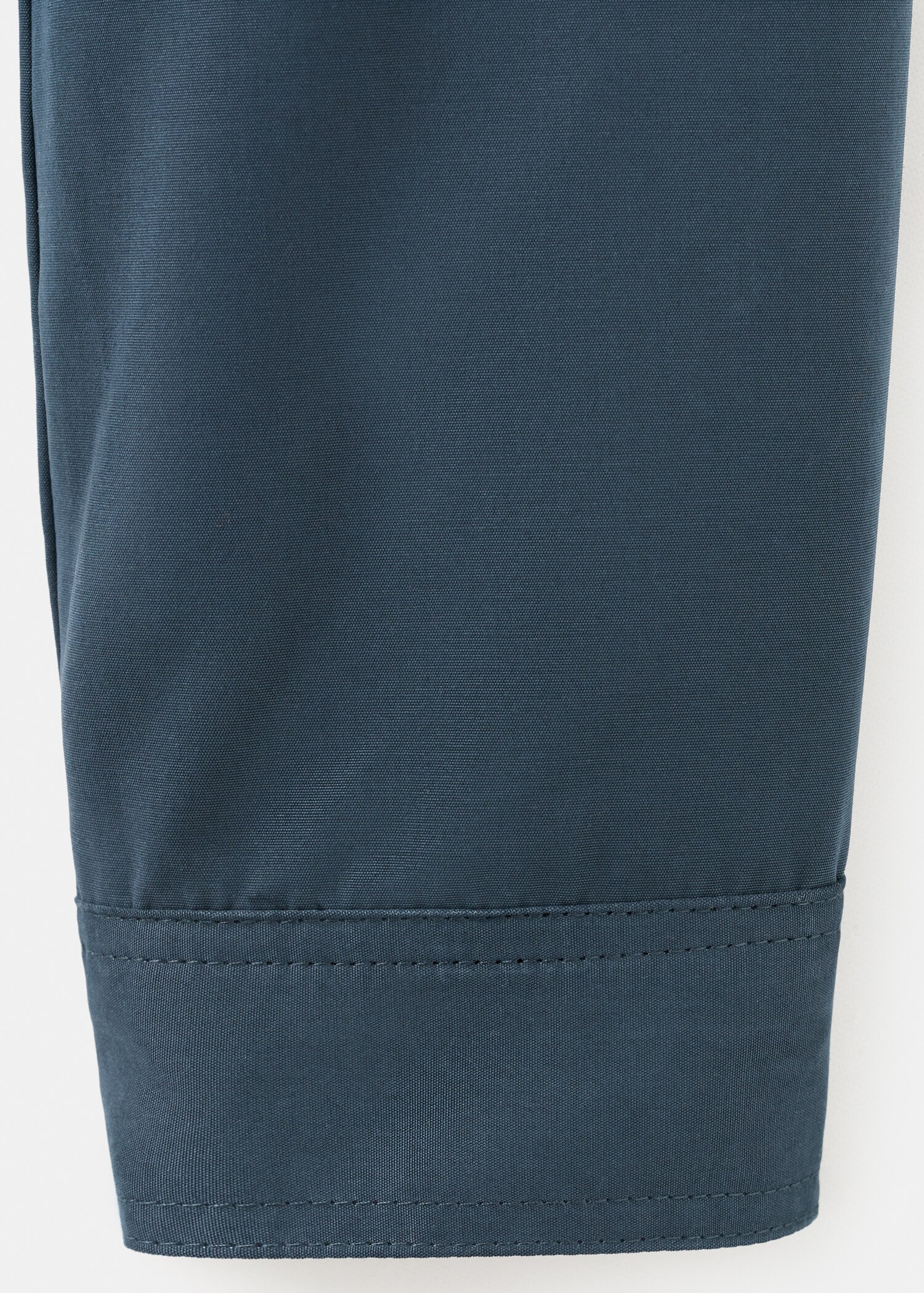 Short trench coat - Details of the article 0