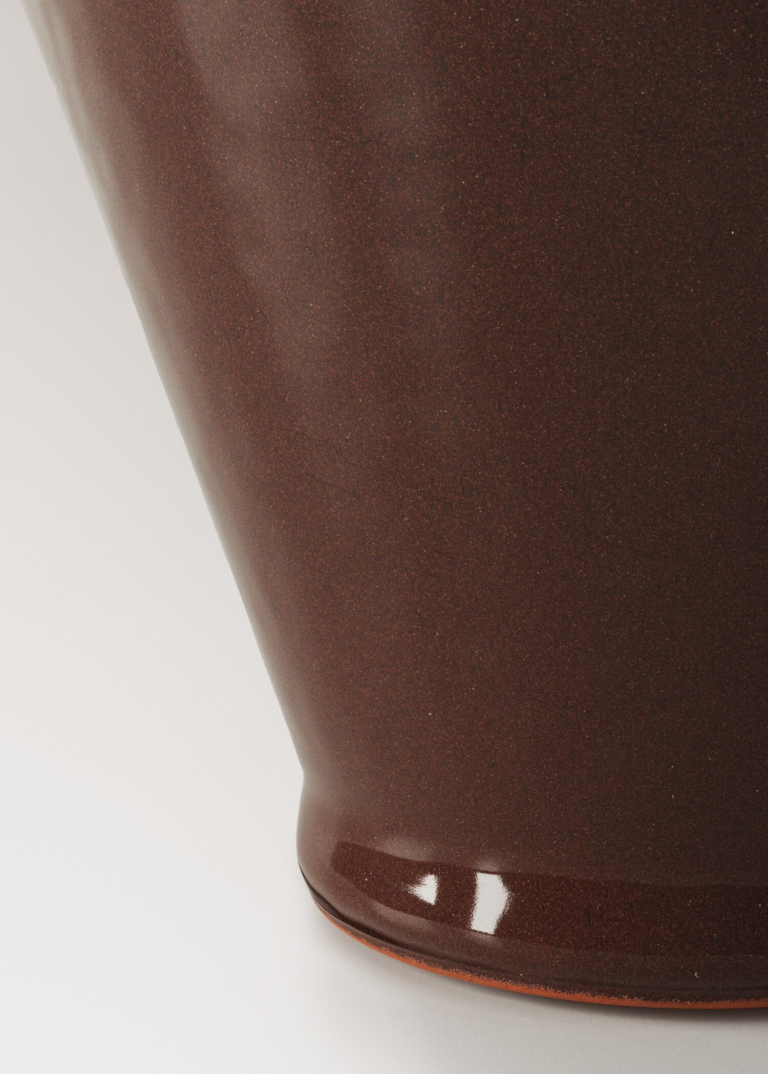 Large irregular terracotta plant pot - Details of the article 2