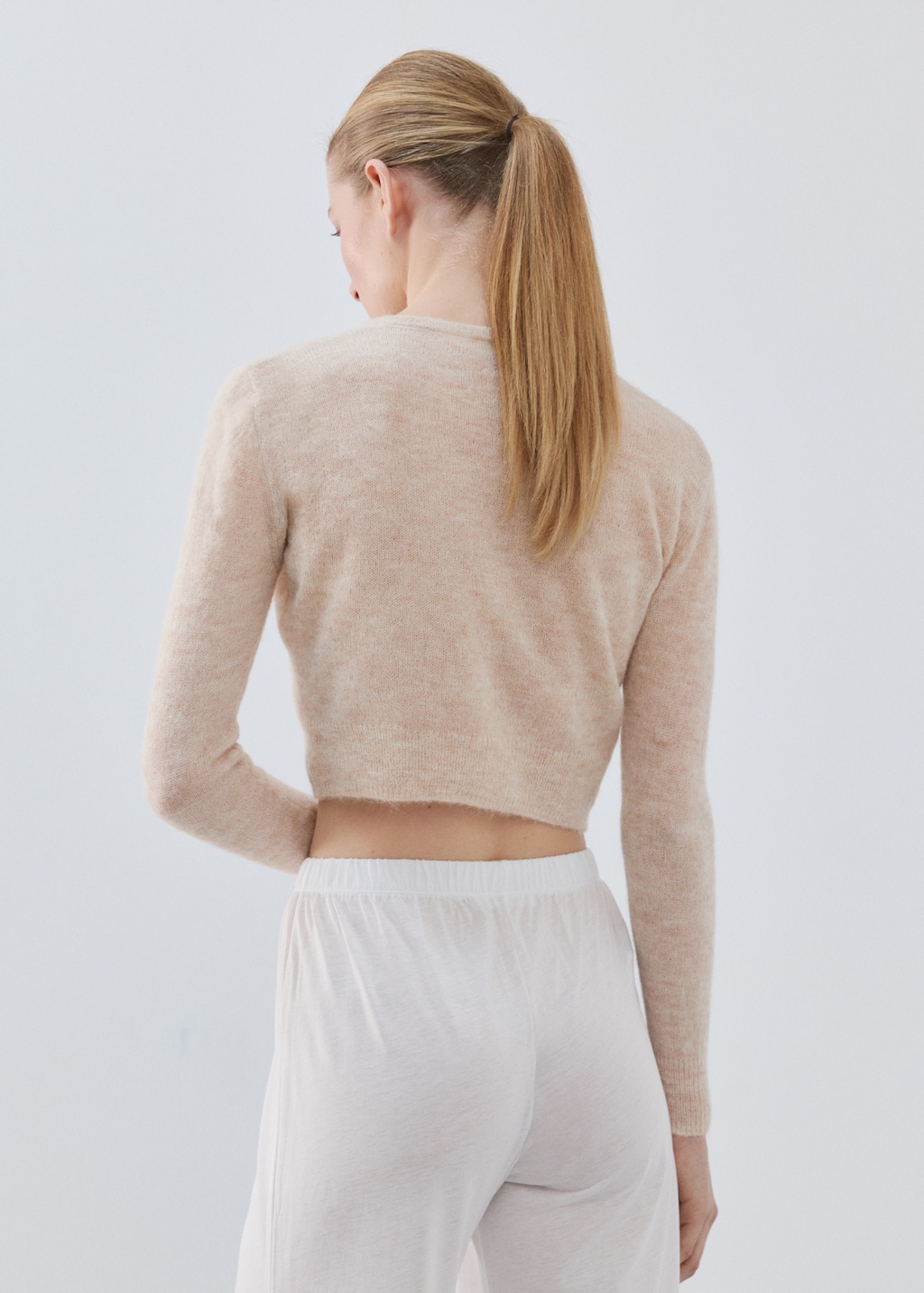Short wool cardigan - image 3