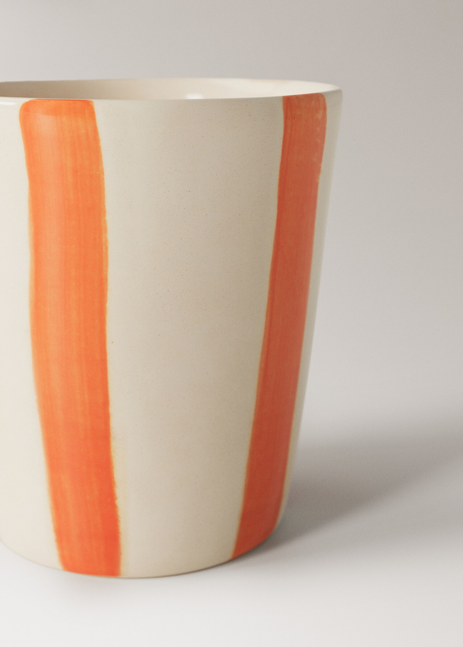 Espresso stoneware mug with stripes - Details of the article 2