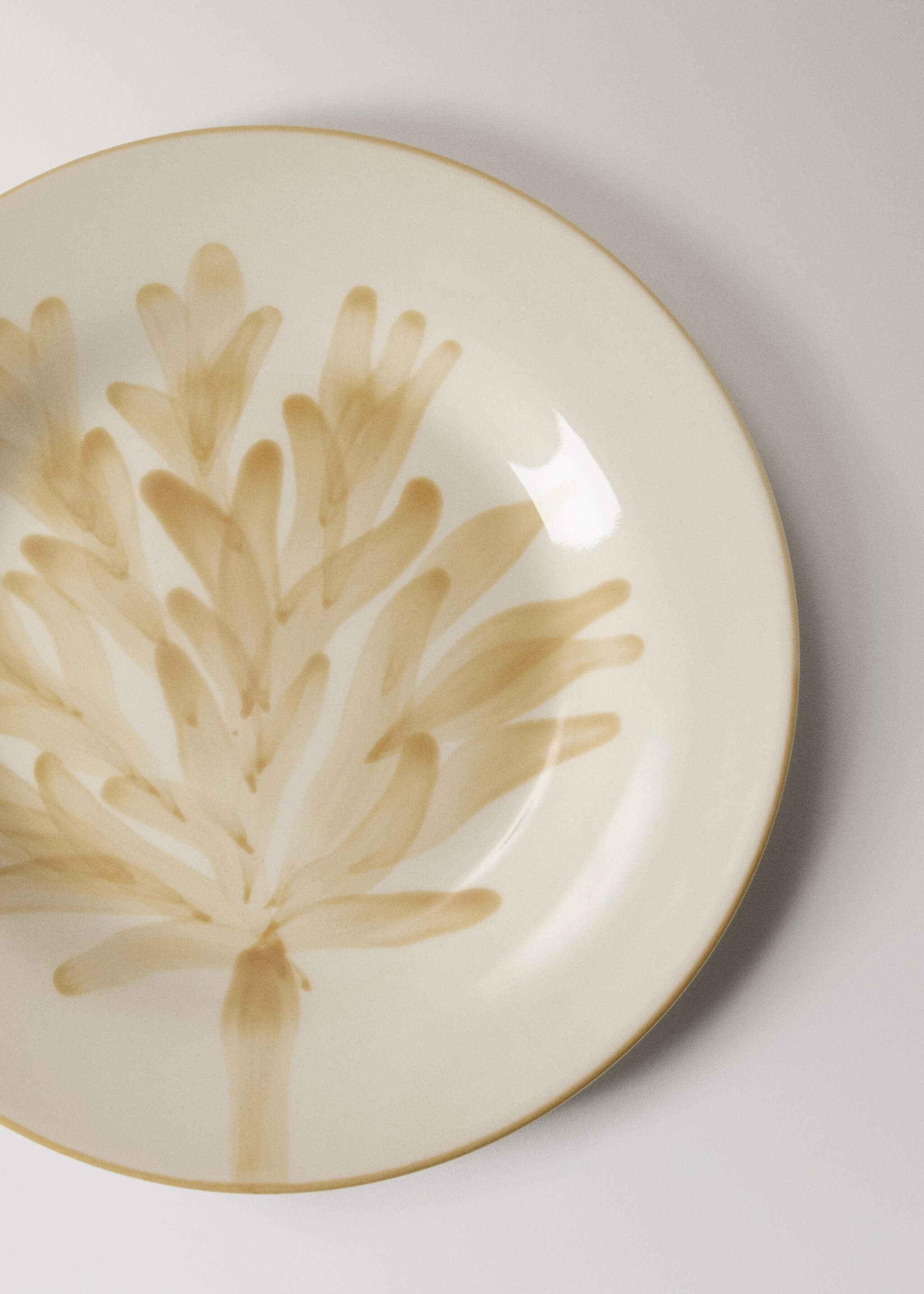 Stoneware dessert plate with floral design - Details of the article 1, Vanilla. Ref: 27081533-00.