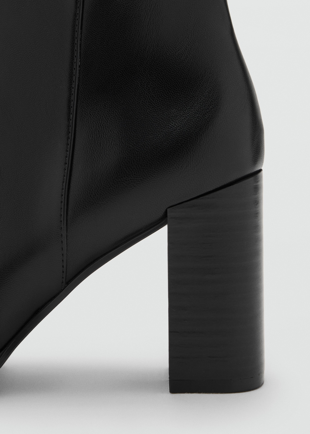 Ankle boots with block heel - image 3