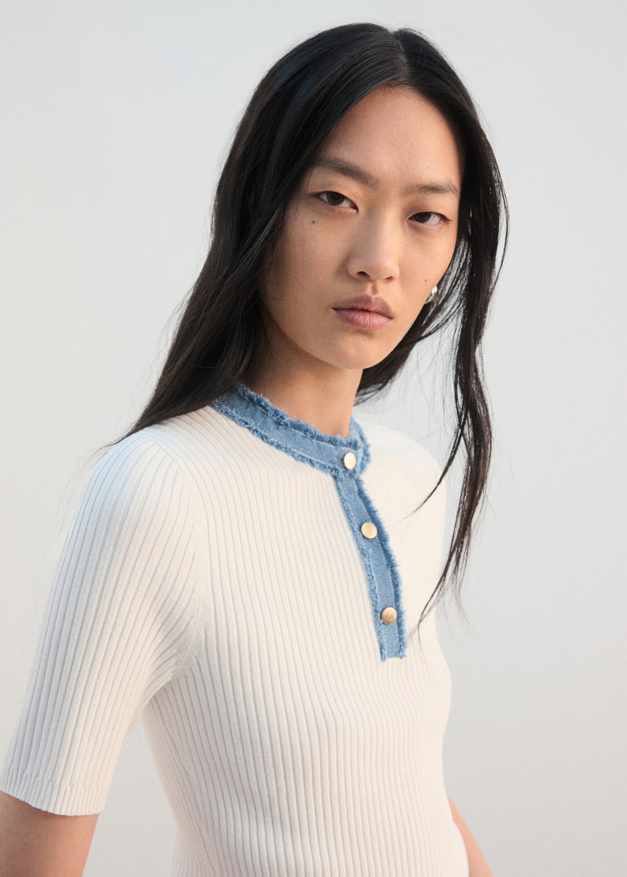 Contrast collar button jumper - Medium plane, Off White. Ref: 27082539-00.